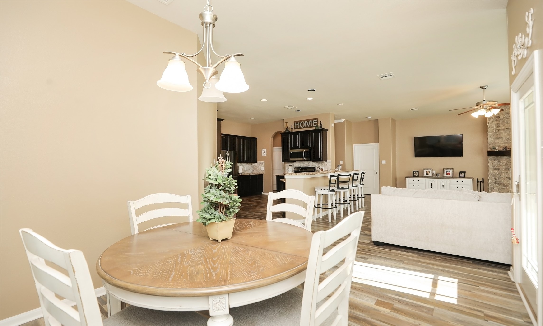 15727 W Chamfer Way , Crosby, TX, 77532 | 62899436 | Realty Texas LLC