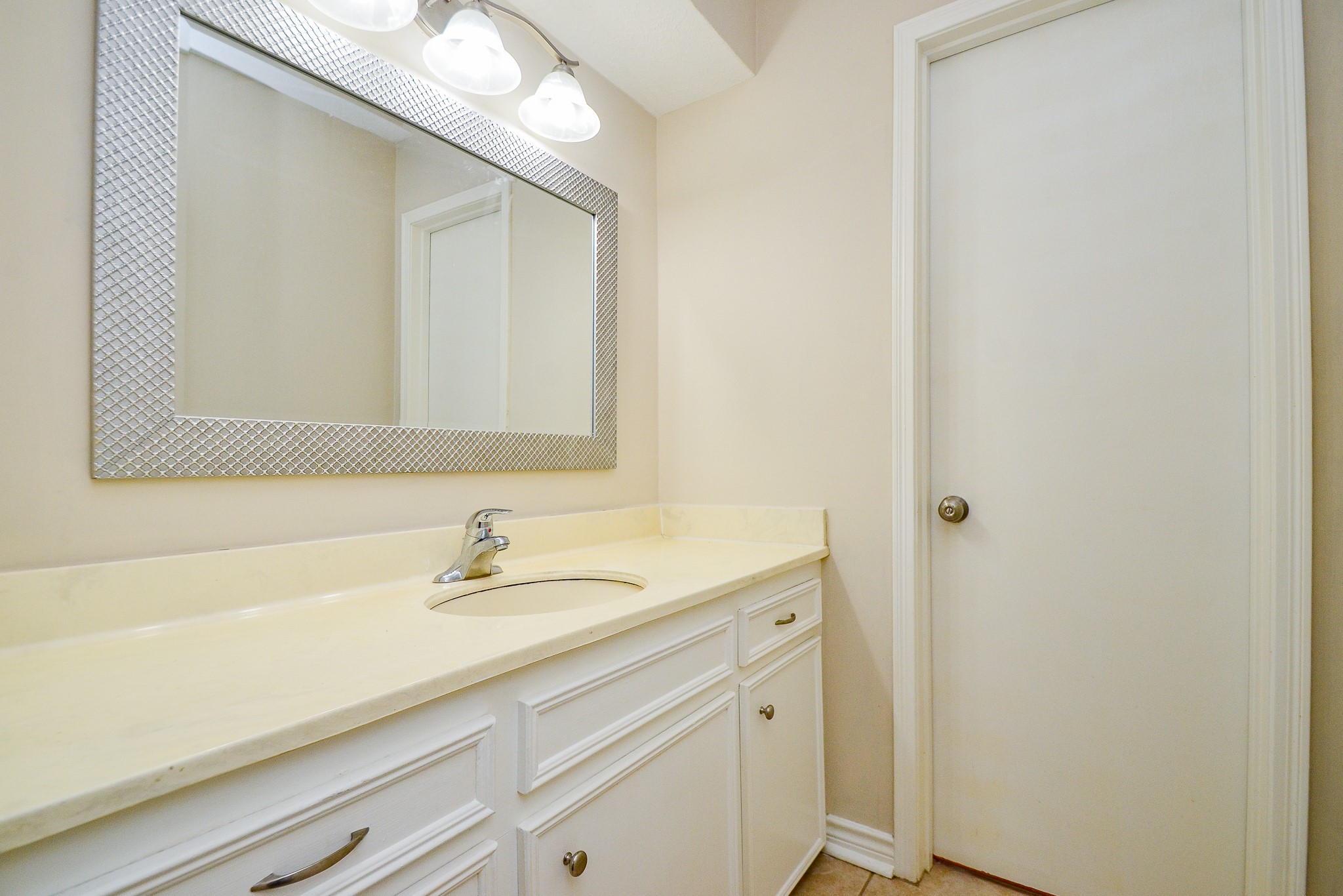 12023 Sleepy Pines , Houston, TX, 77066 | 89546149 | Realty Texas LLC