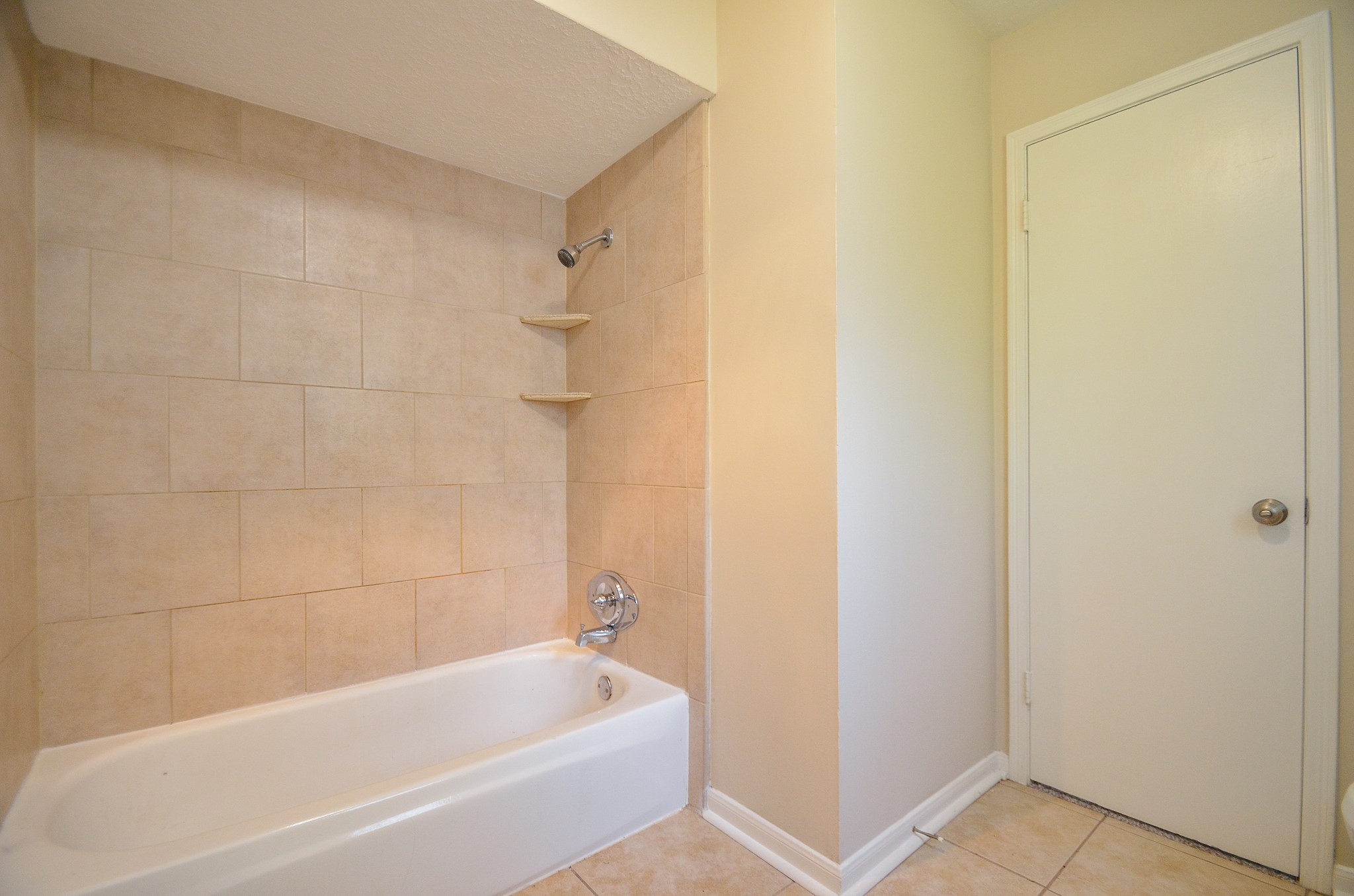 12023 Sleepy Pines , Houston, TX, 77066 | 89546149 | Realty Texas LLC