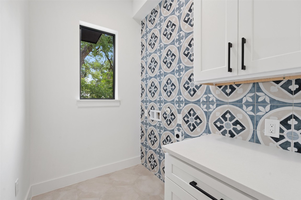 2303 Westworth Circle , Austin, TX, 78704 | 6702283 | Realty Texas LLC