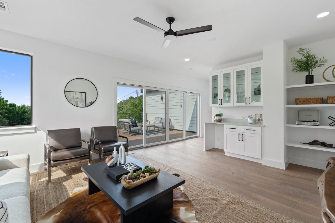 2303 Westworth Circle , Austin, TX, 78704 | 6702283 | Realty Texas LLC