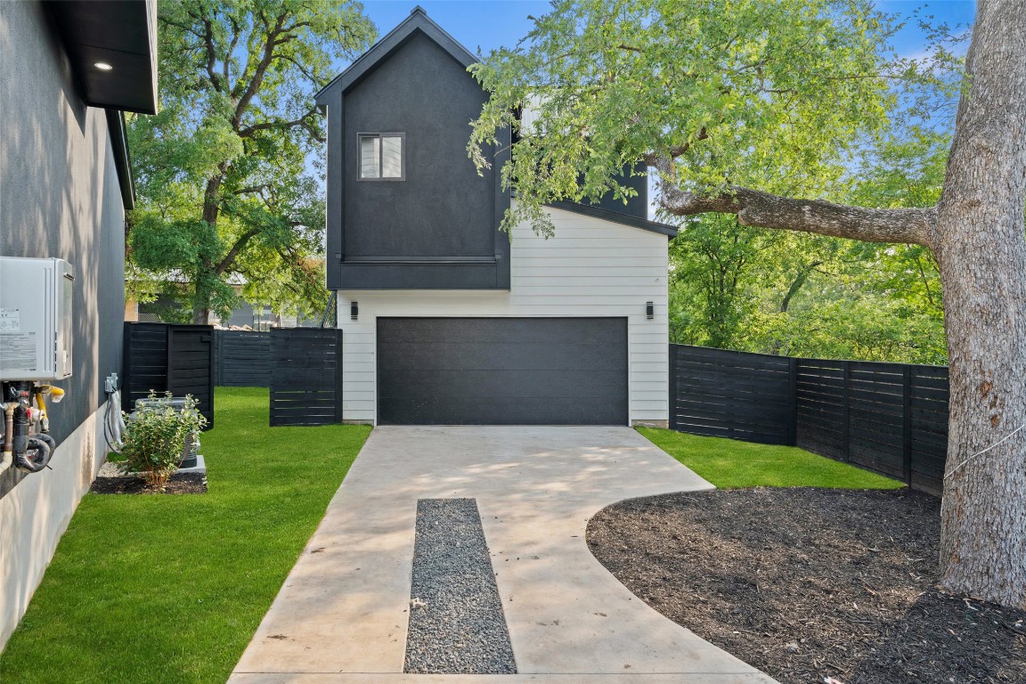 2303 Westworth Circle , Austin, TX, 78704 | 6702283 | Realty Texas LLC