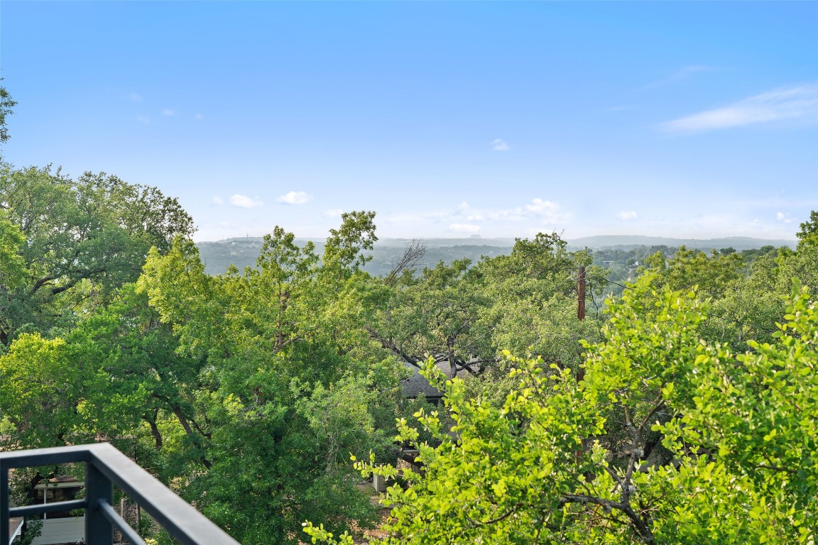 2303 Westworth Circle , Austin, TX, 78704 | 6702283 | Realty Texas LLC