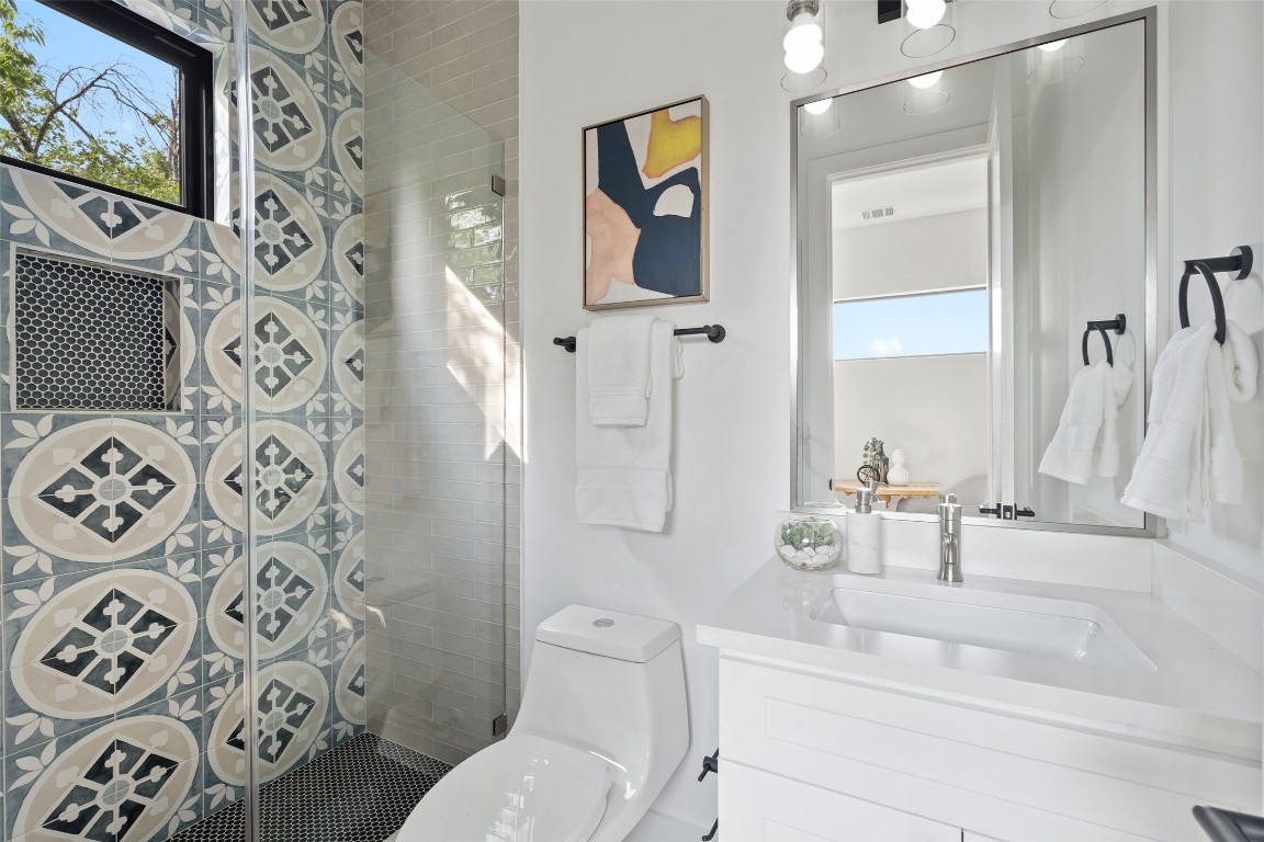 2303 Westworth Circle , Austin, TX, 78704 | 6702283 | Realty Texas LLC