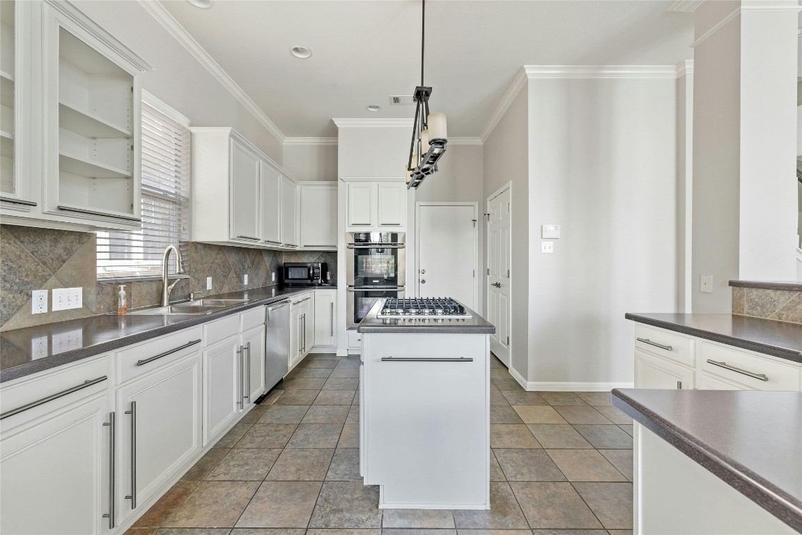 2617 Golden Gate Park , Austin, TX, 78732 | 2059699 | Realty Texas LLC