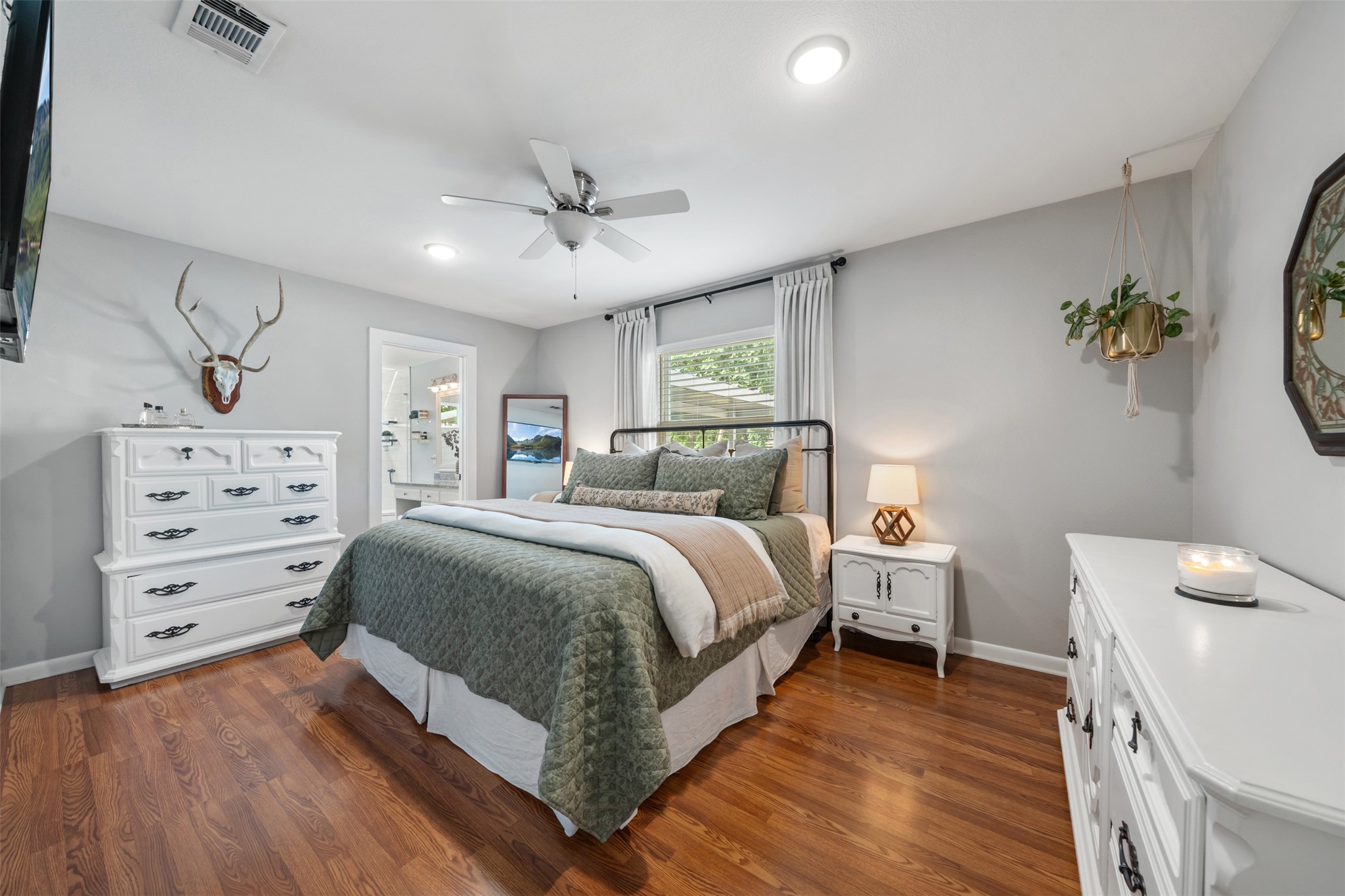3909 Lisbon Street , Fort Worth, TX, 76107 | 20944881 | Realty Texas LLC