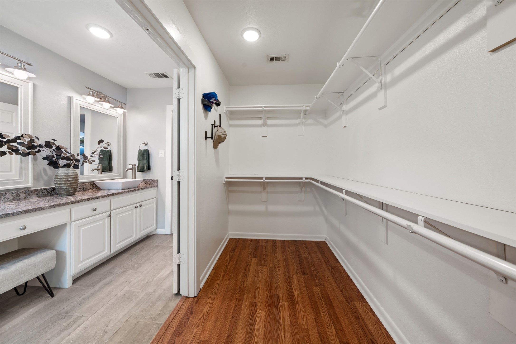 3909 Lisbon Street , Fort Worth, TX, 76107 | 20944881 | Realty Texas LLC