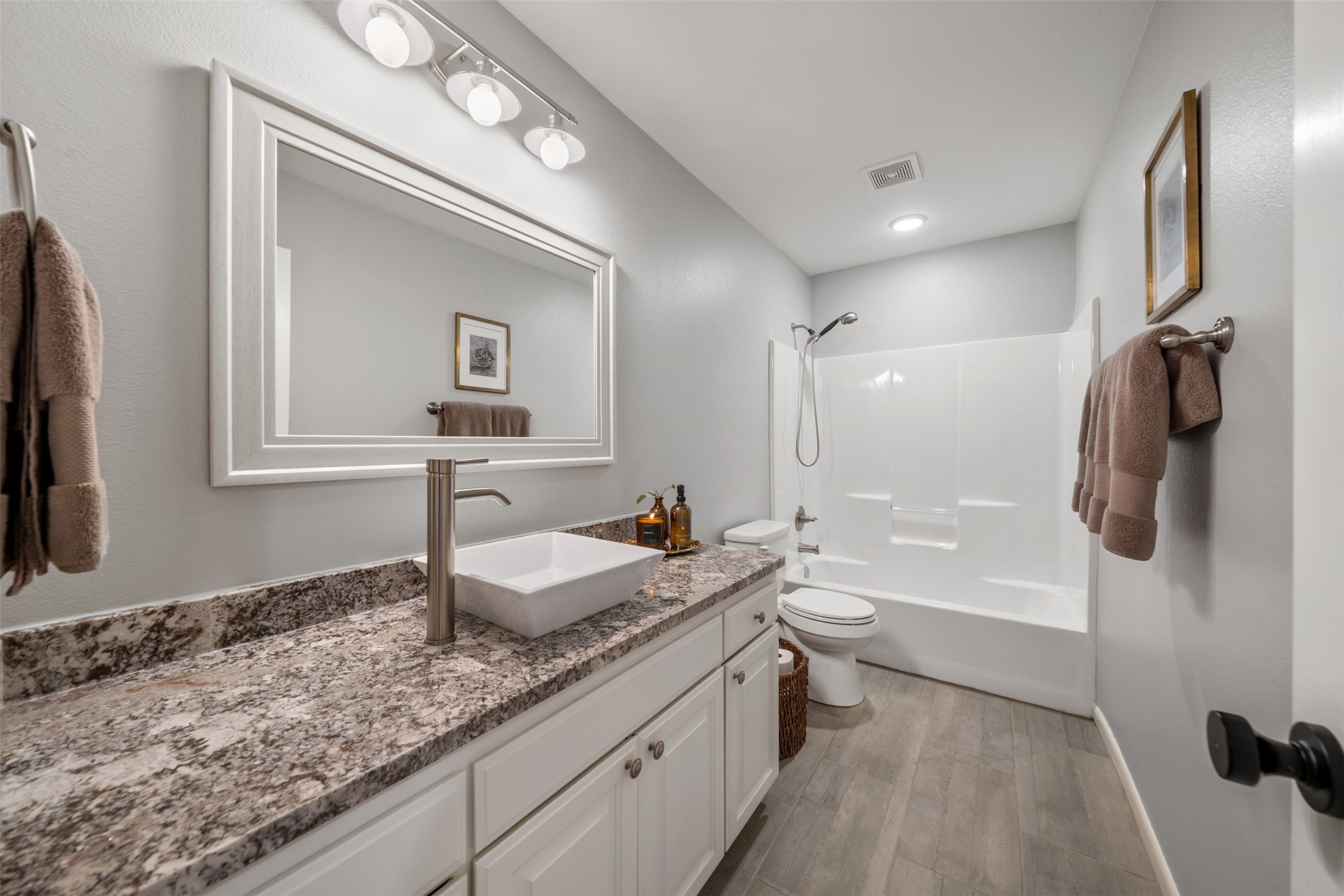 3909 Lisbon Street , Fort Worth, TX, 76107 | 20944881 | Realty Texas LLC