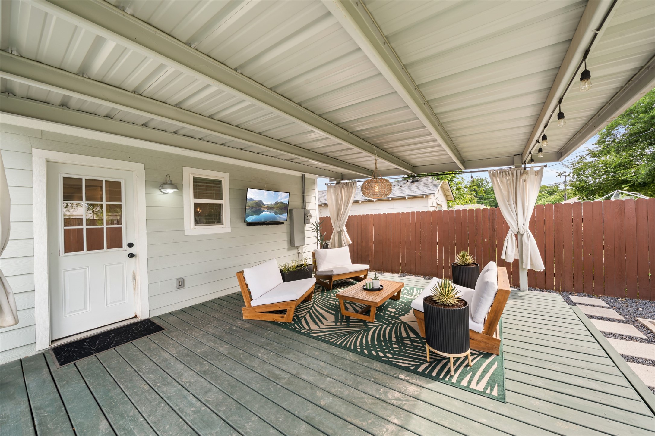 3909 Lisbon Street , Fort Worth, TX, 76107 | 20944881 | Realty Texas LLC