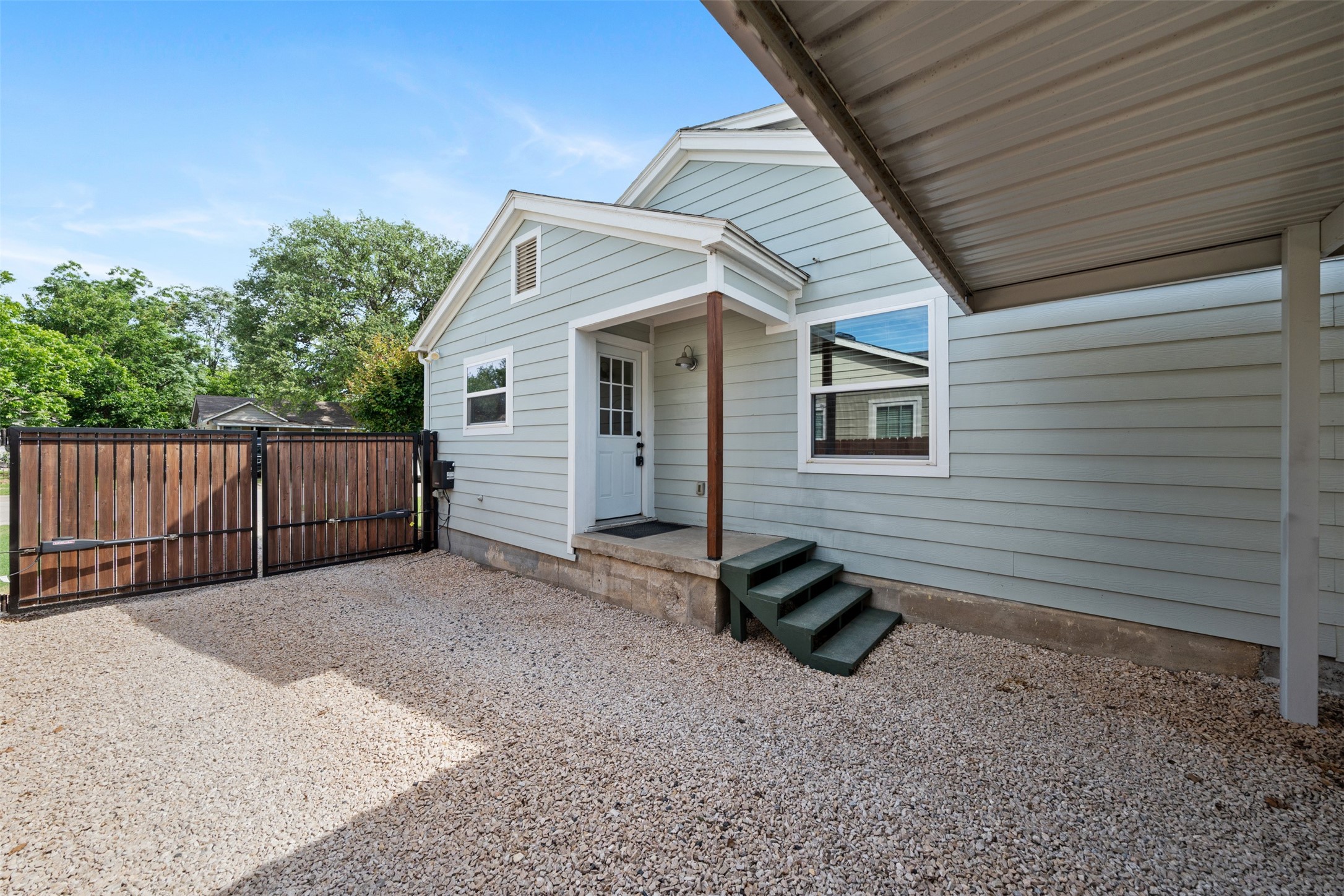 3909 Lisbon Street , Fort Worth, TX, 76107 | 20944881 | Realty Texas LLC