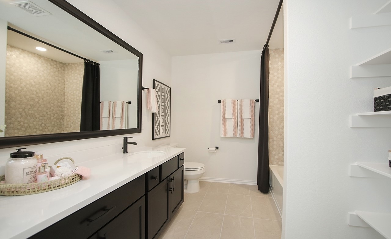 2158 Villa Clara Drive , Friendswood, TX, 77546 | 6959010 | Realty Texas LLC