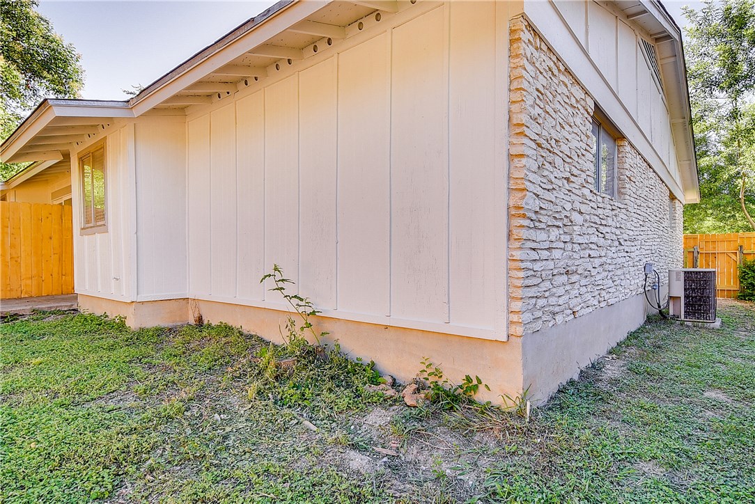 9406 Quail Meadow Drive , Austin, TX, 78758 | 4575515 | Realty Texas LLC