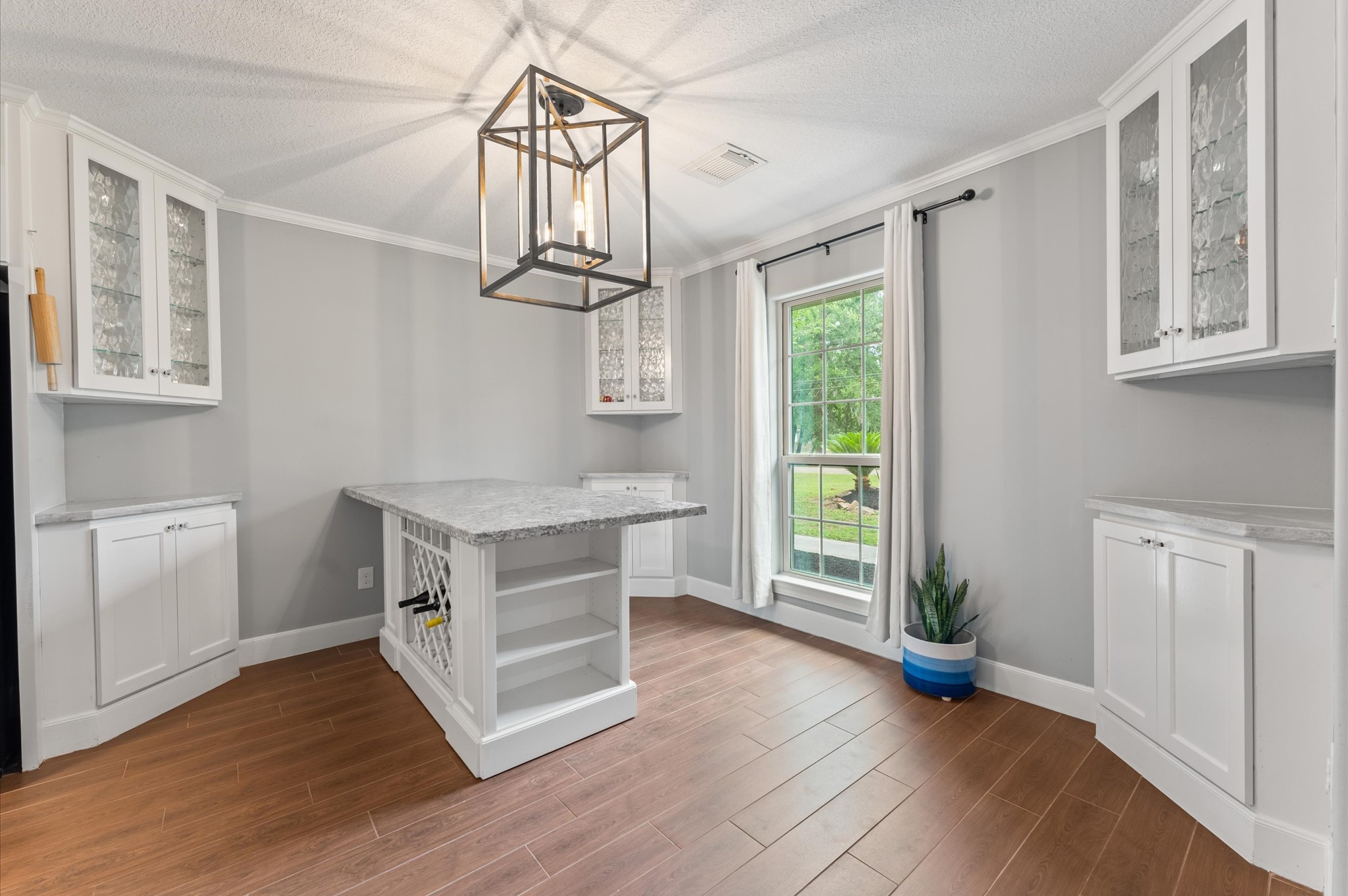 107 Royal Court , Friendswood, TX, 77546 | 67817606 | Realty Texas LLC