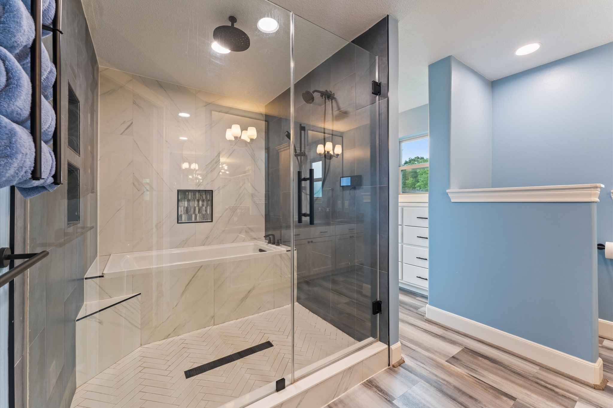107 Royal Court , Friendswood, TX, 77546 | 67817606 | Realty Texas LLC