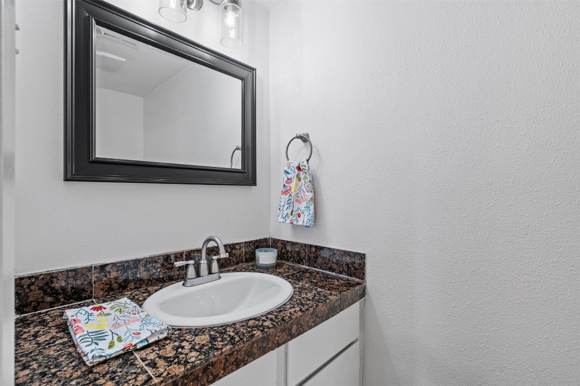 4413 Whispering Valley Drive , Austin, TX, 78727 | 6767577 | Realty Texas LLC