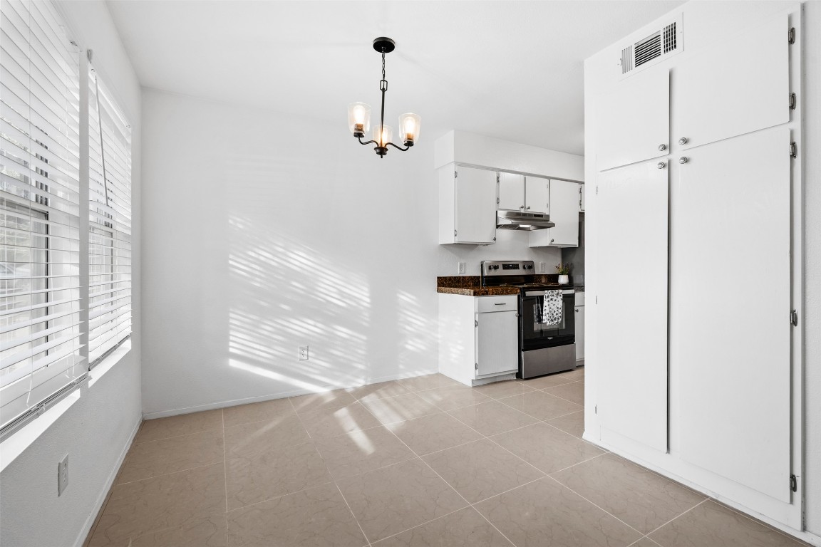 4413 Whispering Valley Drive , Austin, TX, 78727 | 6767577 | Realty Texas LLC