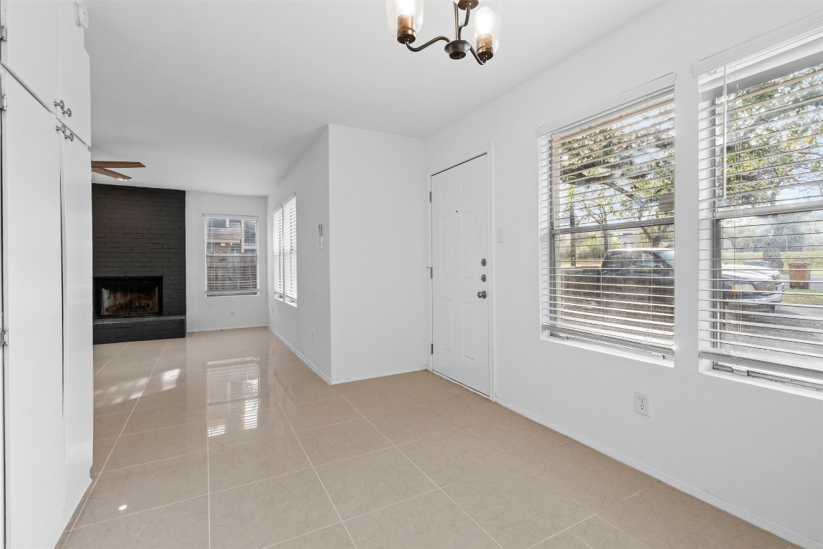 4413 Whispering Valley Drive , Austin, TX, 78727 | 6767577 | Realty Texas LLC