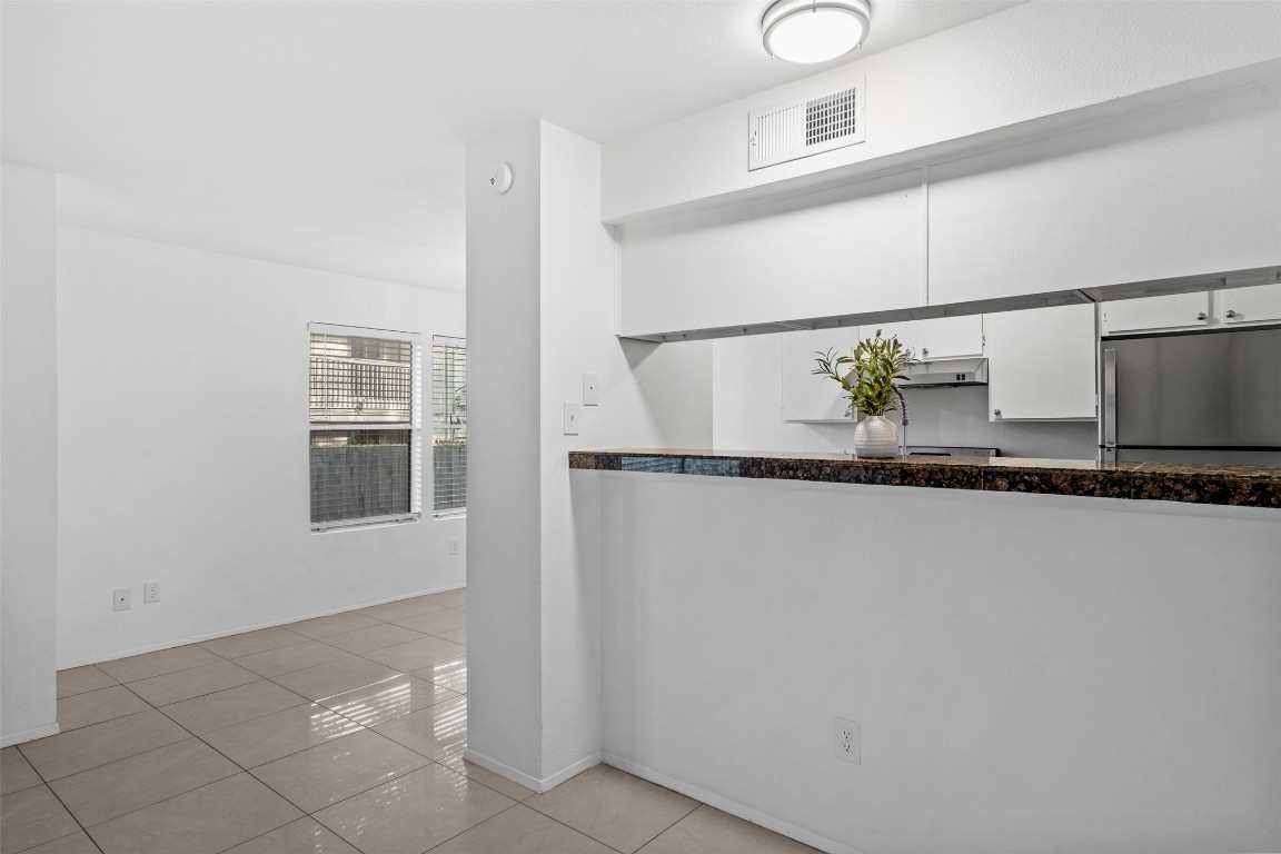 4413 Whispering Valley Drive , Austin, TX, 78727 | 6767577 | Realty Texas LLC