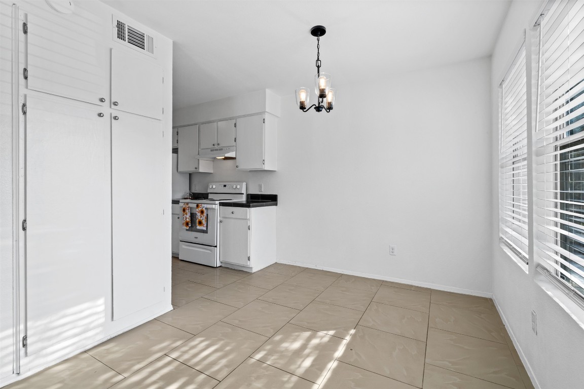 4413 Whispering Valley Drive , Austin, TX, 78727 | 6767577 | Realty Texas LLC