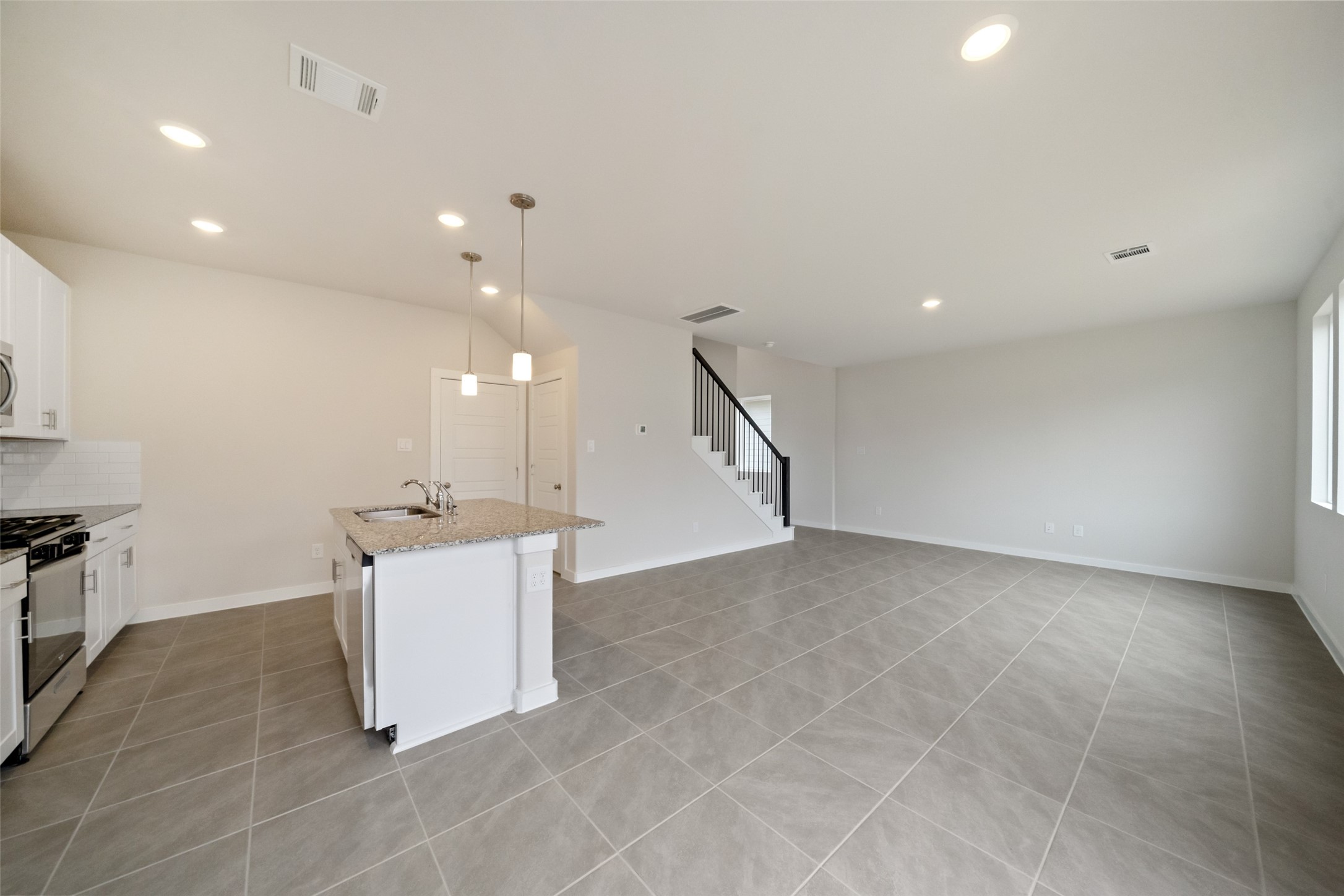 220 Charles Ridge Drive , Montgomery, TX, 77316 | 25356338 | Realty Texas LLC