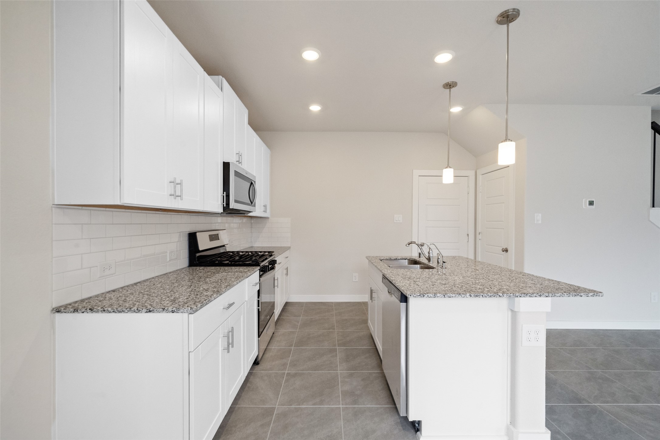 220 Charles Ridge Drive , Montgomery, TX, 77316 | 25356338 | Realty Texas LLC