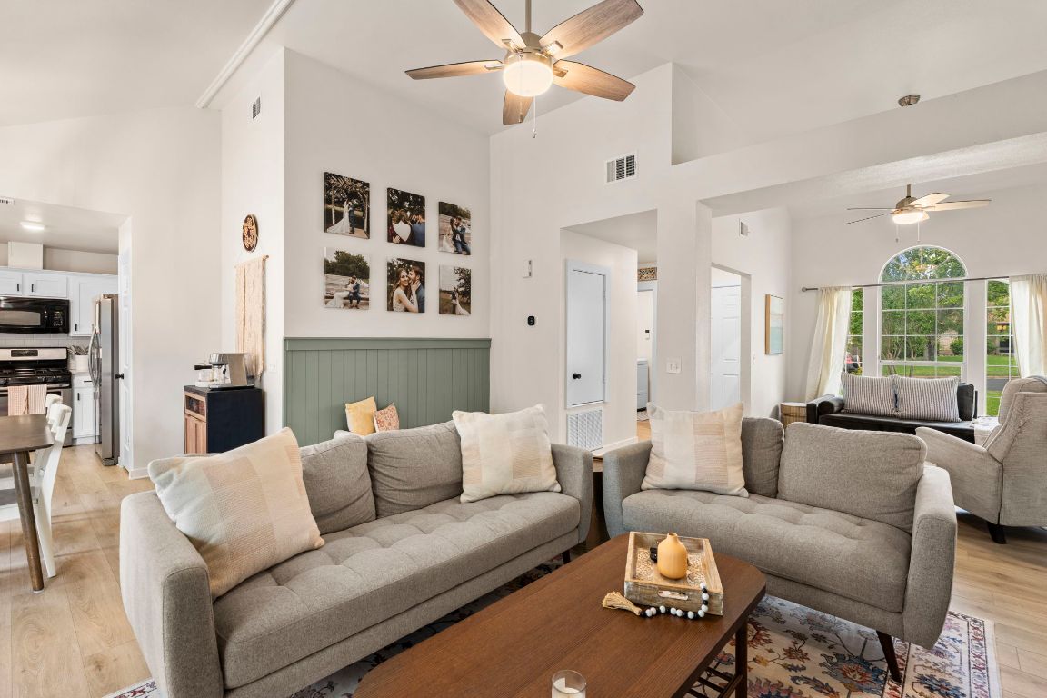 215 Crystal Knoll Boulevard , Georgetown, TX, 78626 | 2940331 | Realty Texas LLC