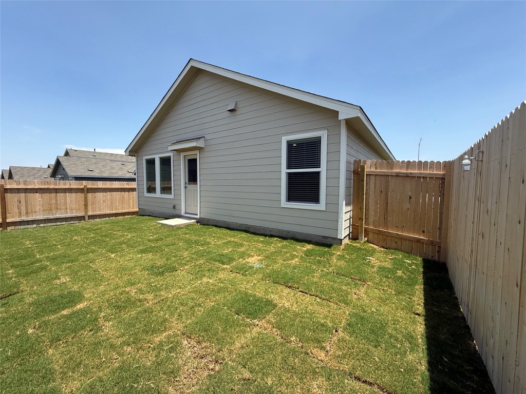 165 Kyanite Drive , Maxwell, TX, 78656 | 8007674 | Realty Texas LLC