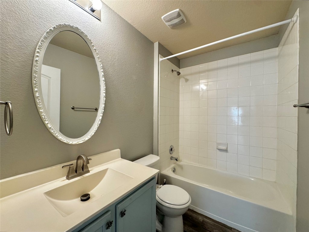 715 Luna Vista Drive , Hutto, TX, 78634 | 1785119 | Realty Texas LLC