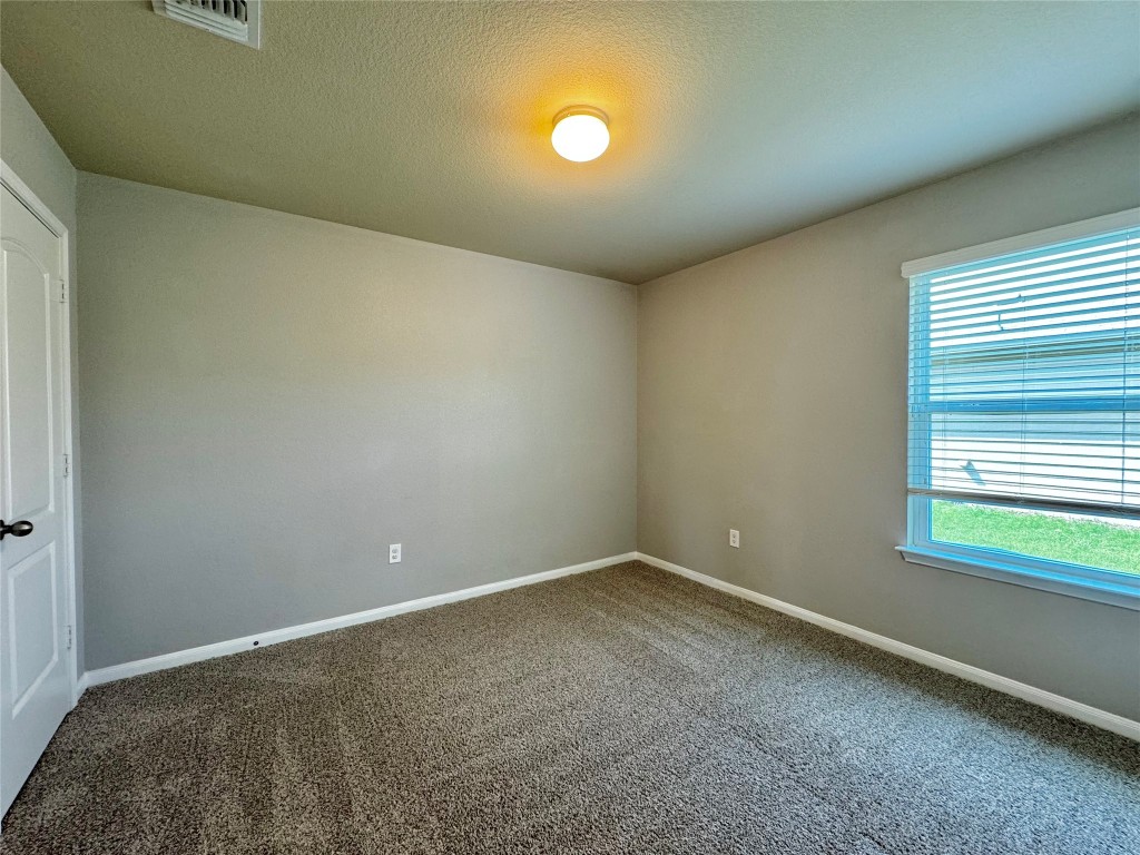 715 Luna Vista Drive , Hutto, TX, 78634 | 1785119 | Realty Texas LLC