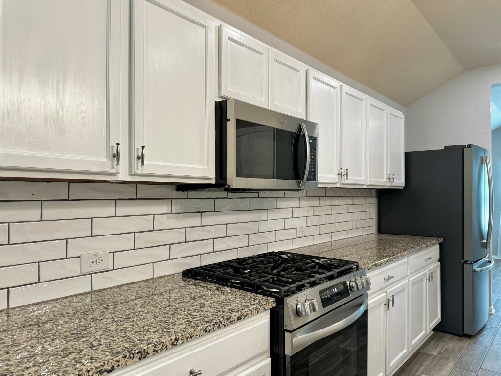 715 Luna Vista Drive , Hutto, TX, 78634 | 1785119 | Realty Texas LLC