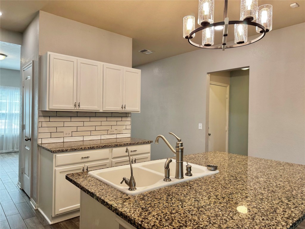 715 Luna Vista Drive , Hutto, TX, 78634 | 1785119 | Realty Texas LLC