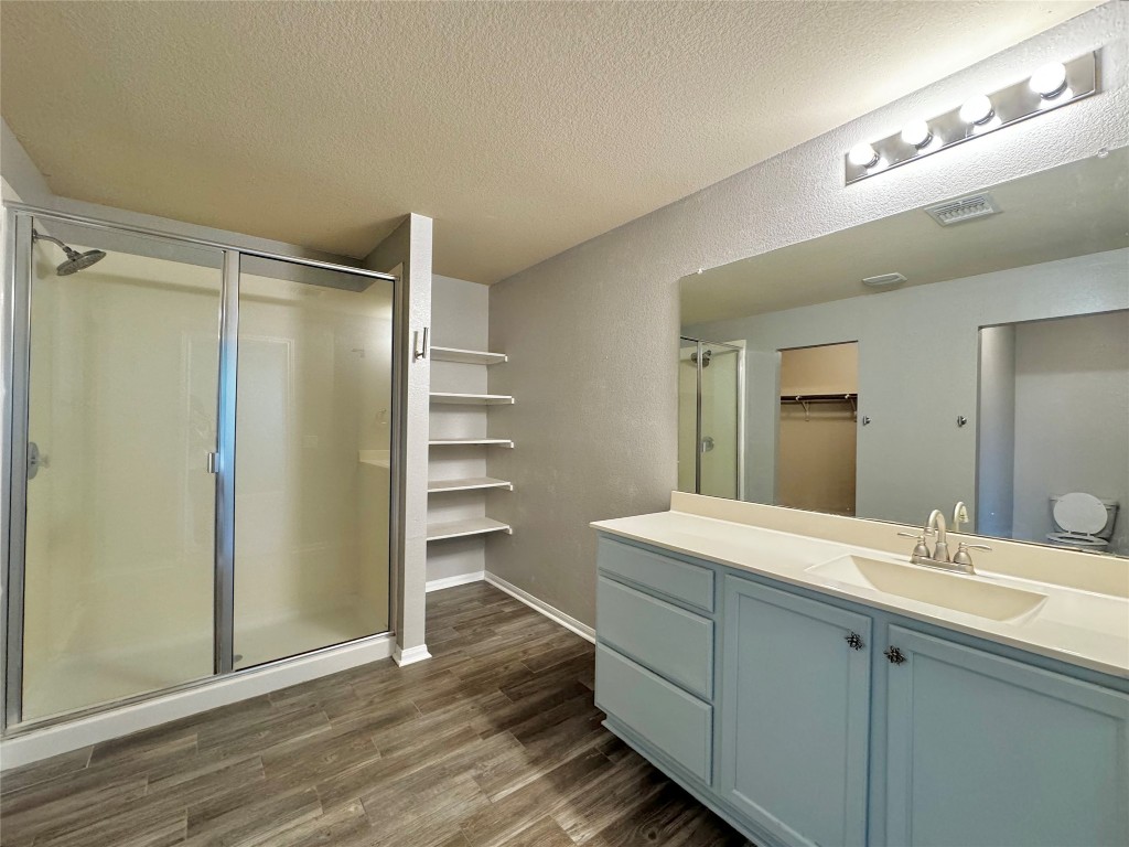 715 Luna Vista Drive , Hutto, TX, 78634 | 1785119 | Realty Texas LLC