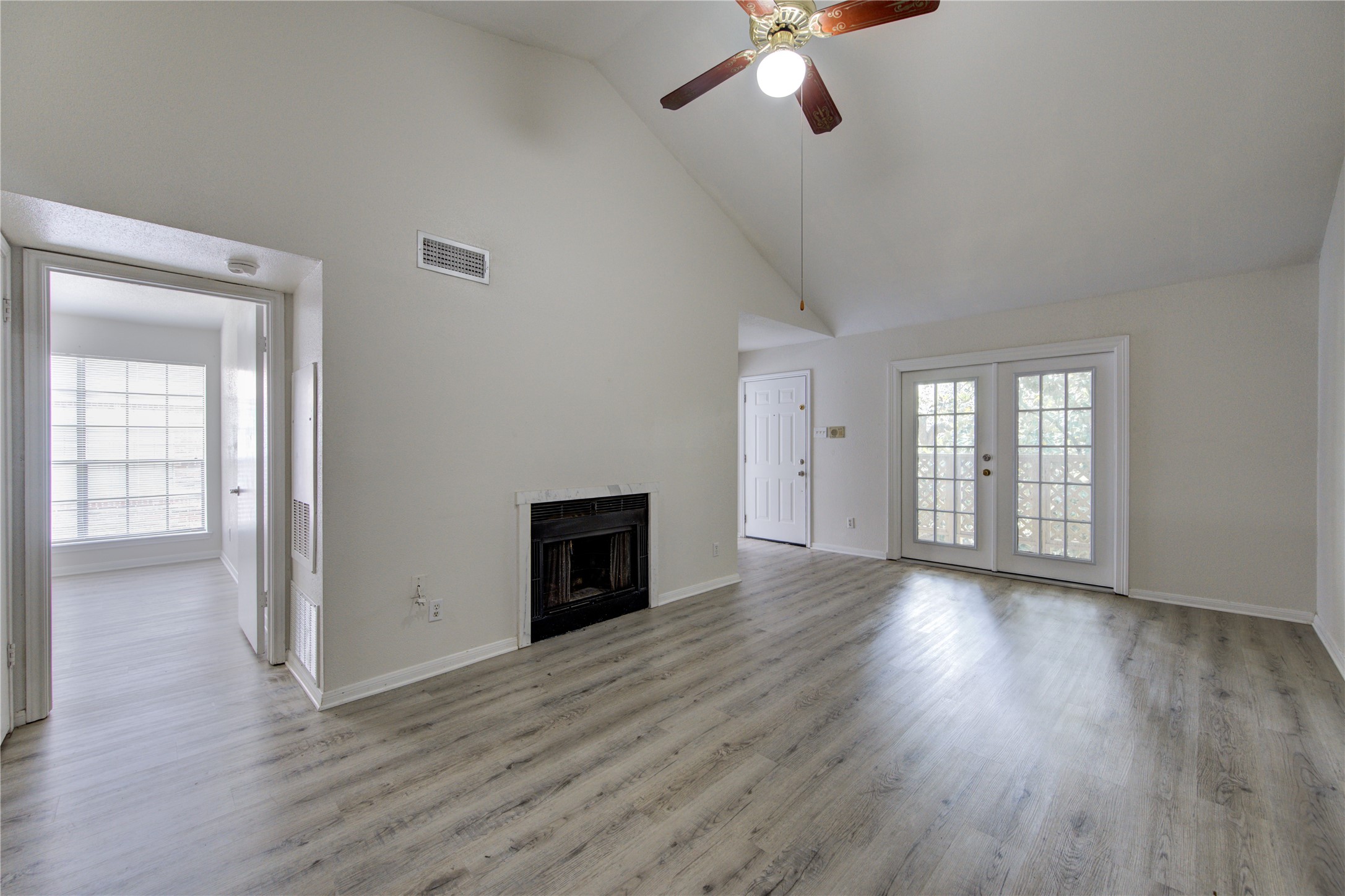 2121 El Paseo Street 1506 , Houston, TX, 77054 | 8416500 | Realty Texas LLC