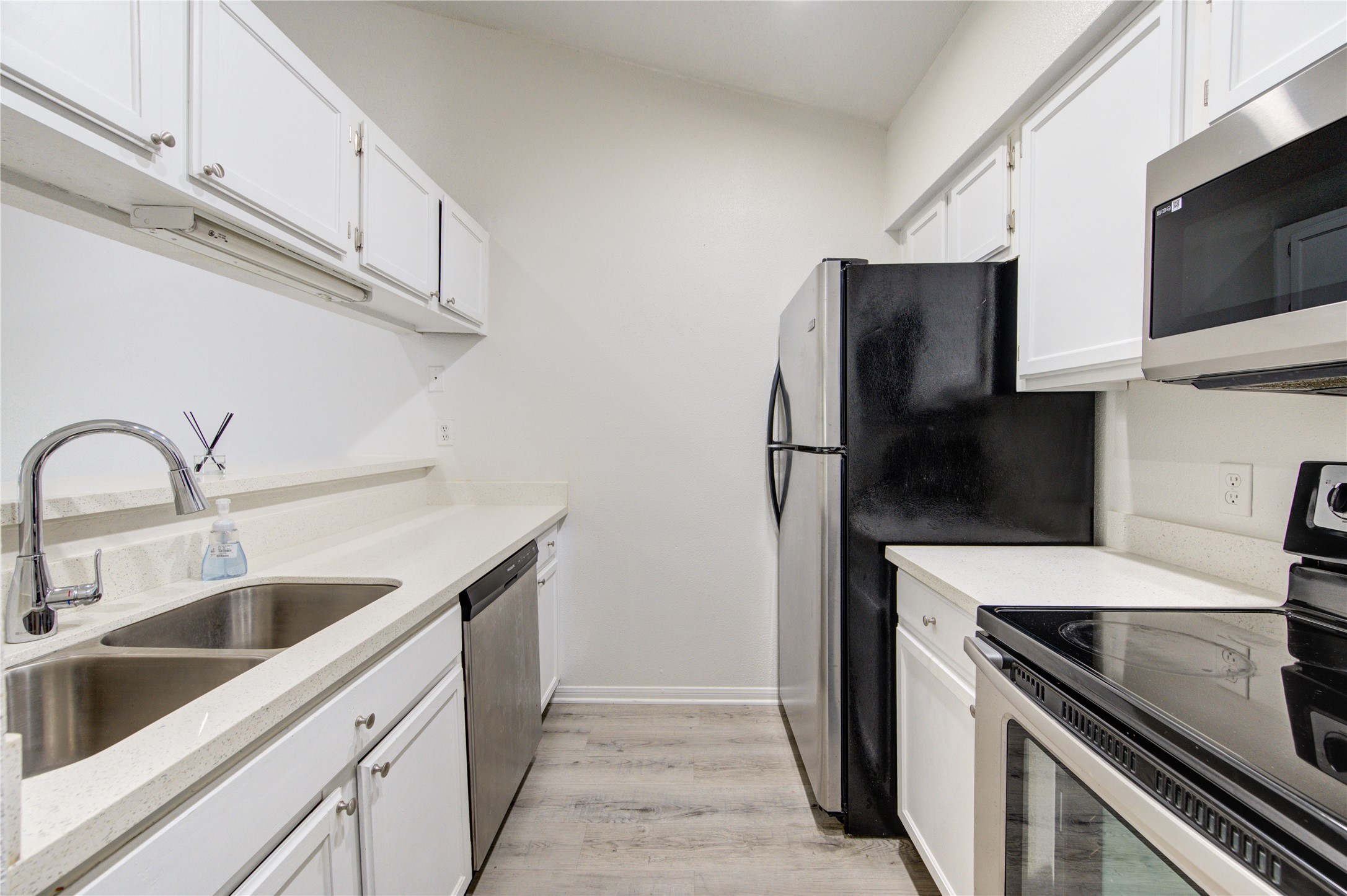 2121 El Paseo Street 1506 , Houston, TX, 77054 | 8416500 | Realty Texas LLC