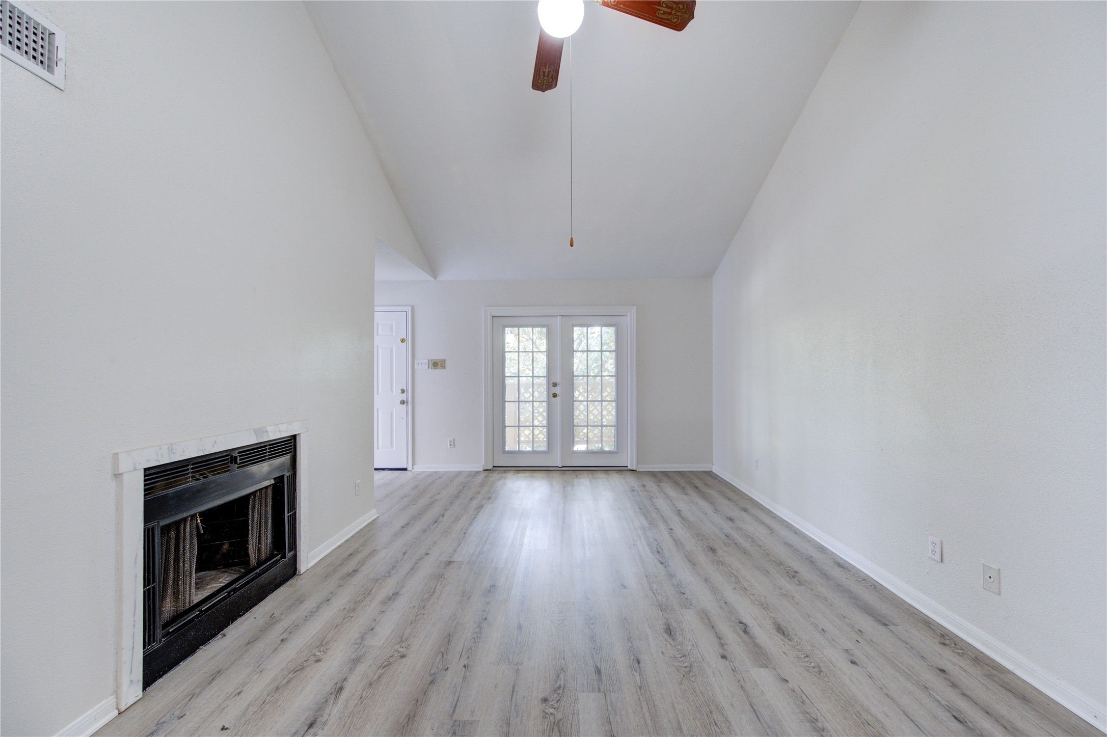 2121 El Paseo Street 1506 , Houston, TX, 77054 | 8416500 | Realty Texas LLC