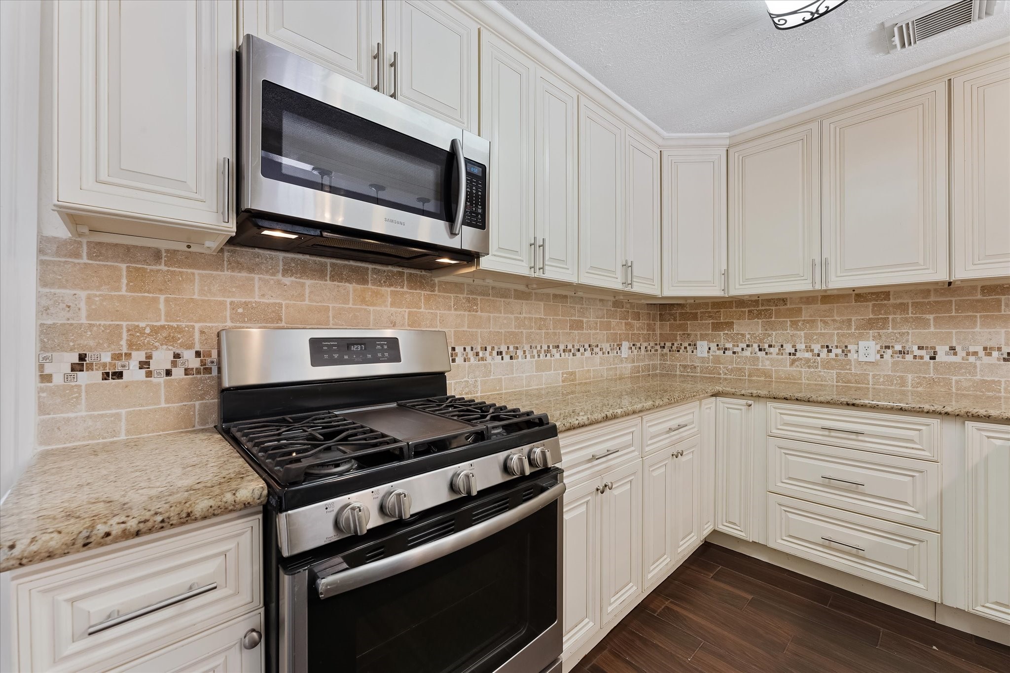 2510 Leichester Drive , Spring, TX, 77386 | 81955430 | Realty Texas LLC