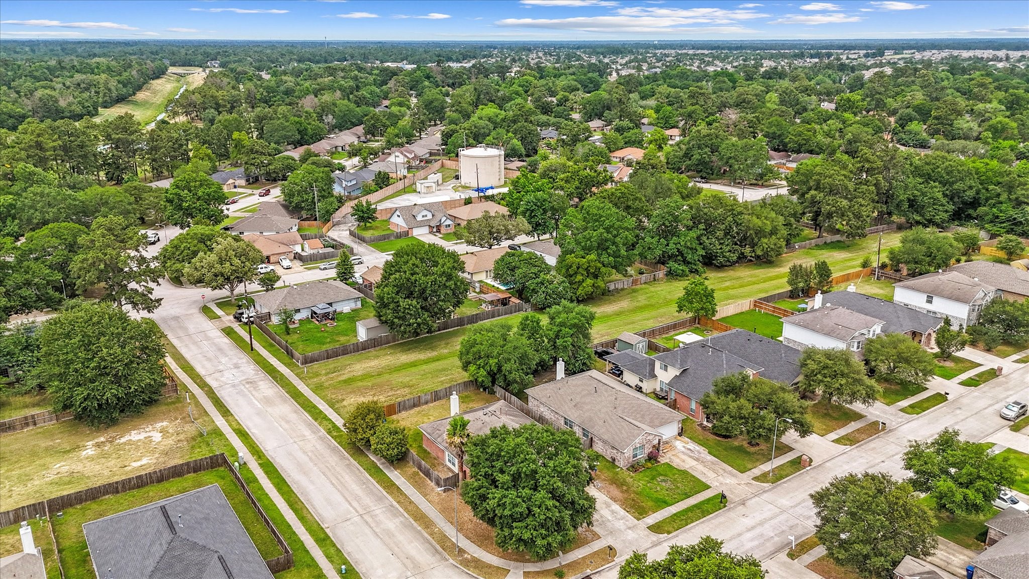 2510 Leichester Drive , Spring, TX, 77386 | 81955430 | Realty Texas LLC