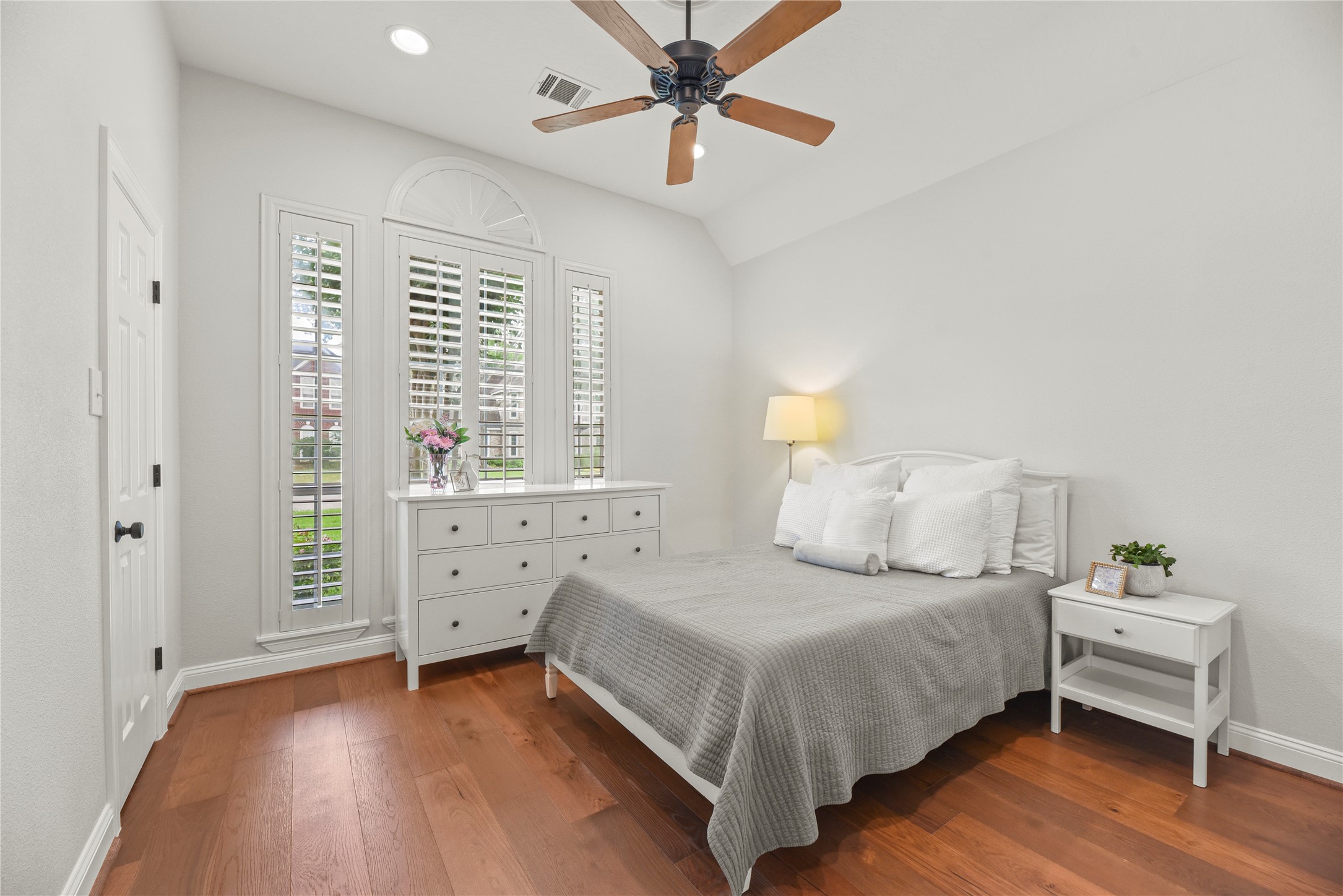 18818 Cypress Chateau Drive , Spring, TX, 77388 | 66601406 | Realty Texas LLC
