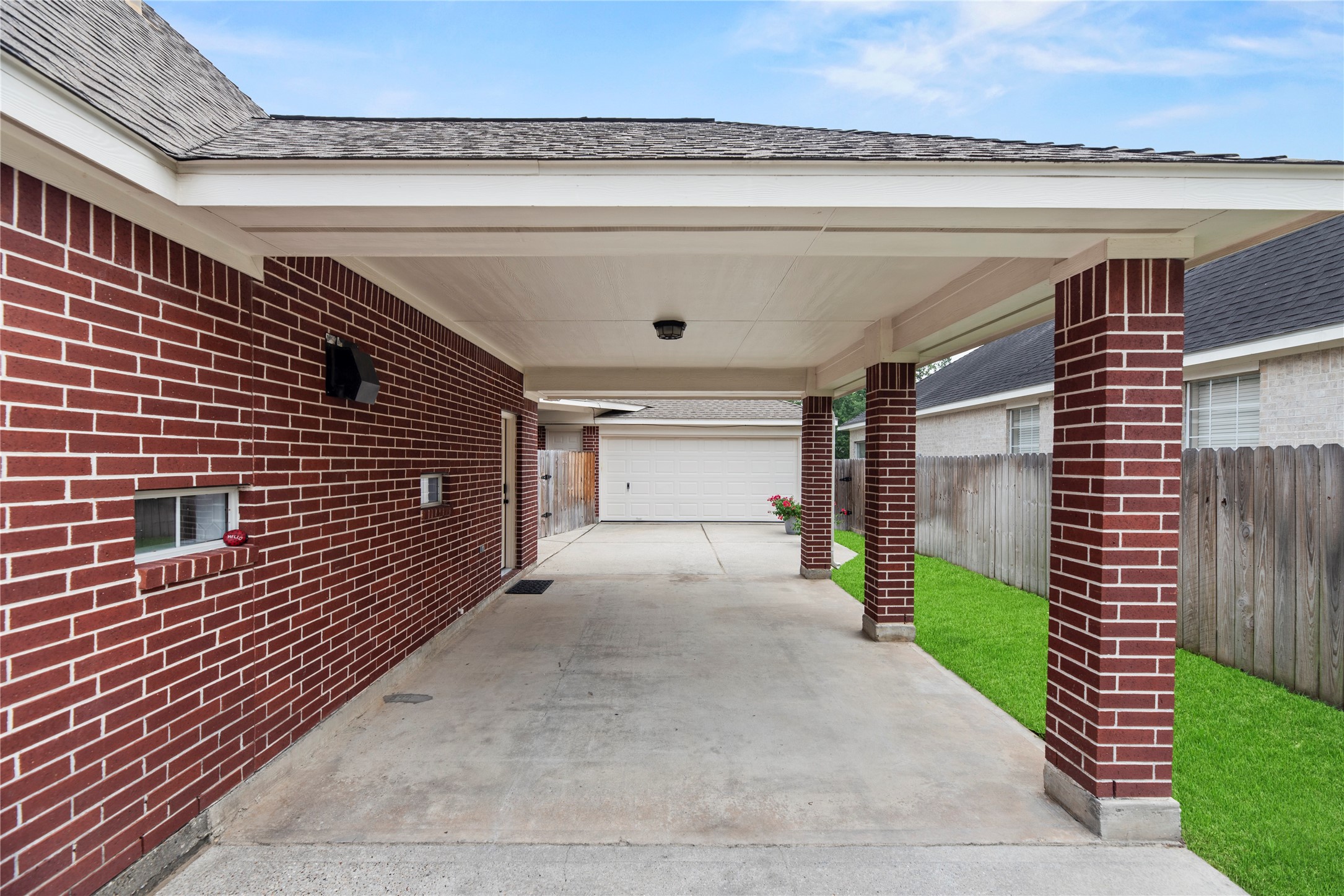 18818 Cypress Chateau Drive , Spring, TX, 77388 | 66601406 | Realty Texas LLC