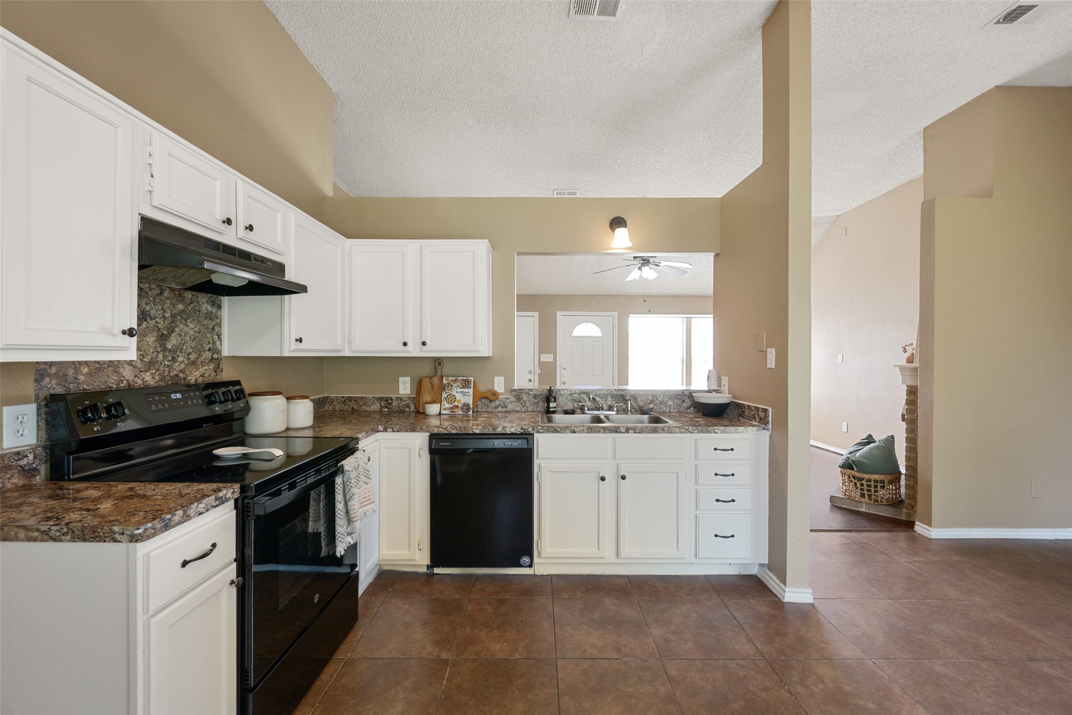 4756 Hollow Tree Drive, Arlington, TX, 76018 | 20924579 | Realty Texas LLC