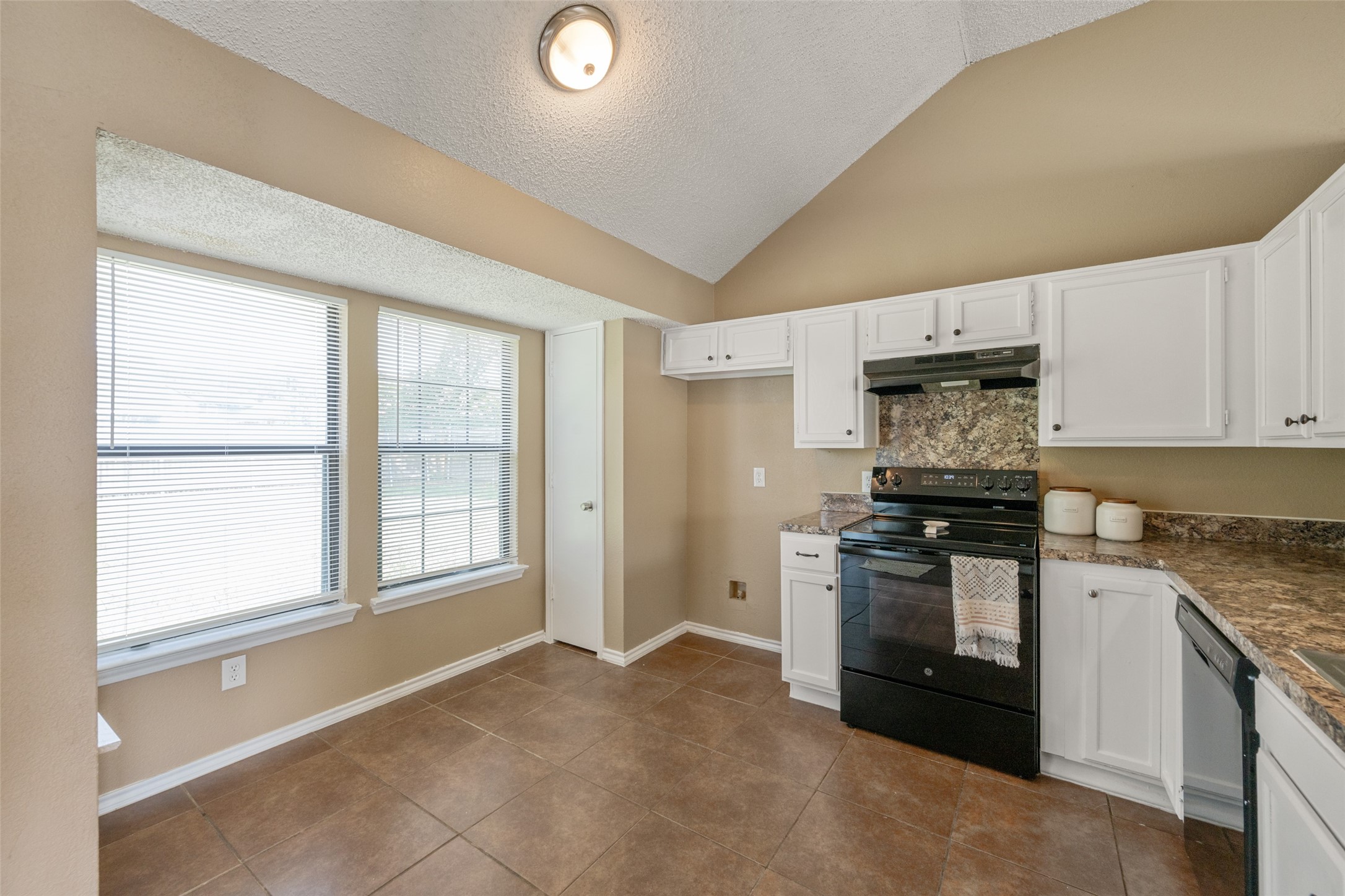 4756 Hollow Tree Drive, Arlington, TX, 76018 | 20924579 | Realty Texas LLC