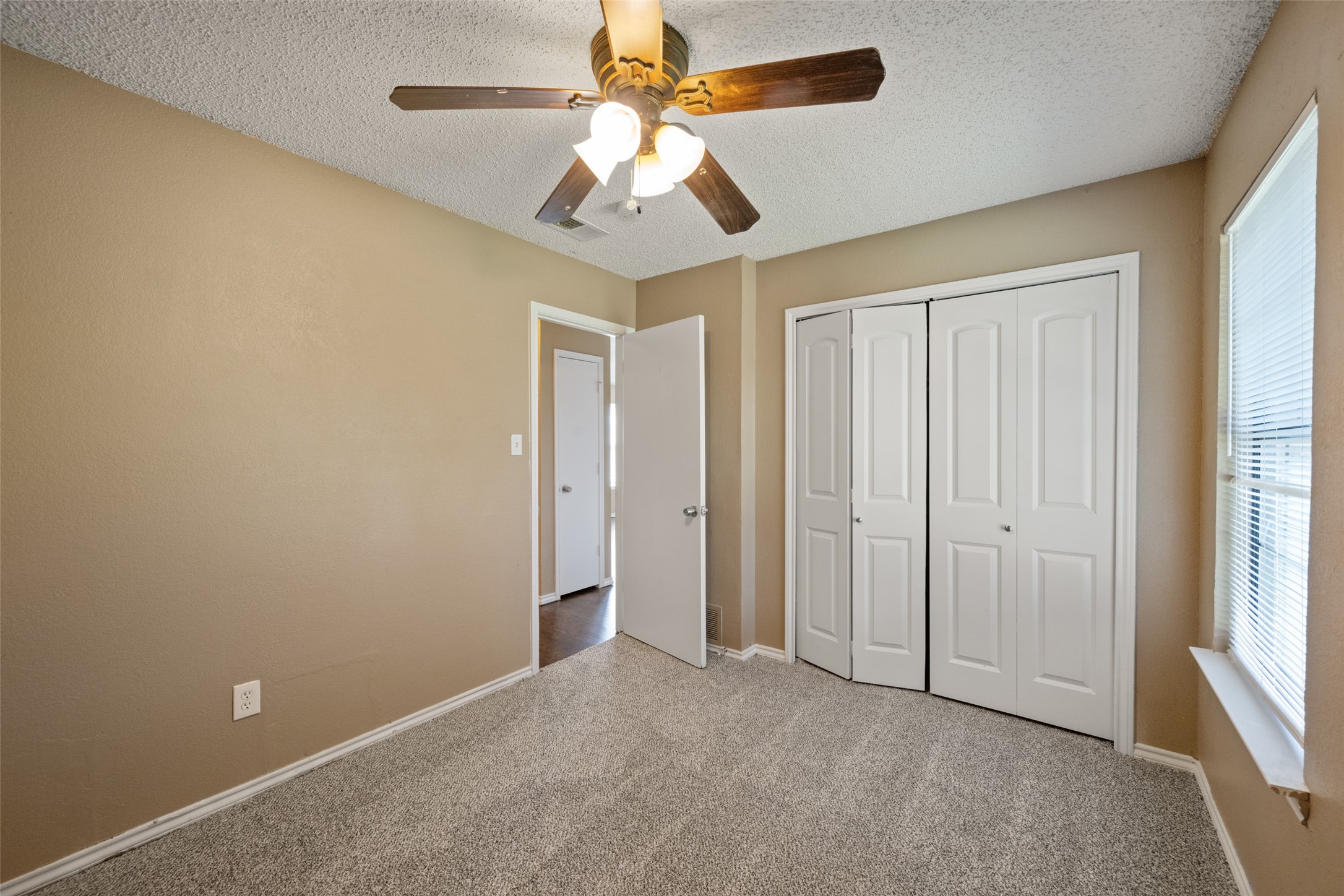 4756 Hollow Tree Drive, Arlington, TX, 76018 | 20924579 | Realty Texas LLC