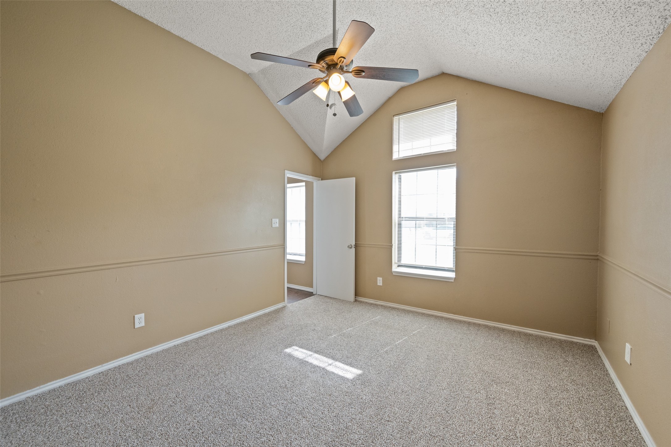 4756 Hollow Tree Drive, Arlington, TX, 76018 | 20924579 | Realty Texas LLC