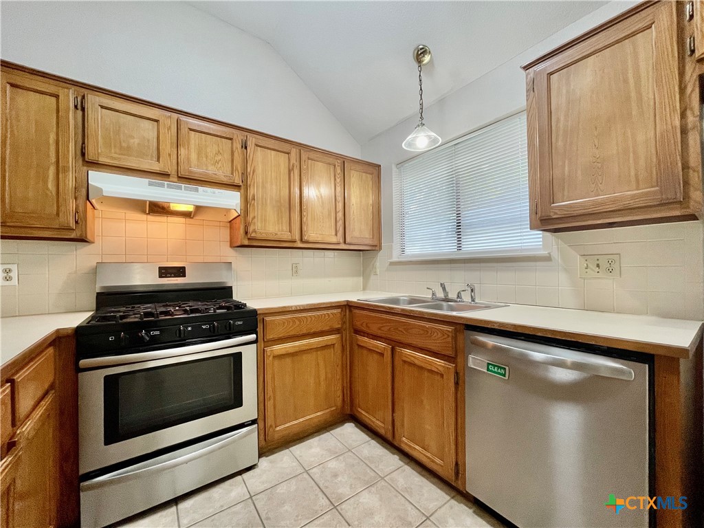 1933 Lisa Lane , San Marcos, TX, 78666 | 581073 | Realty Texas LLC