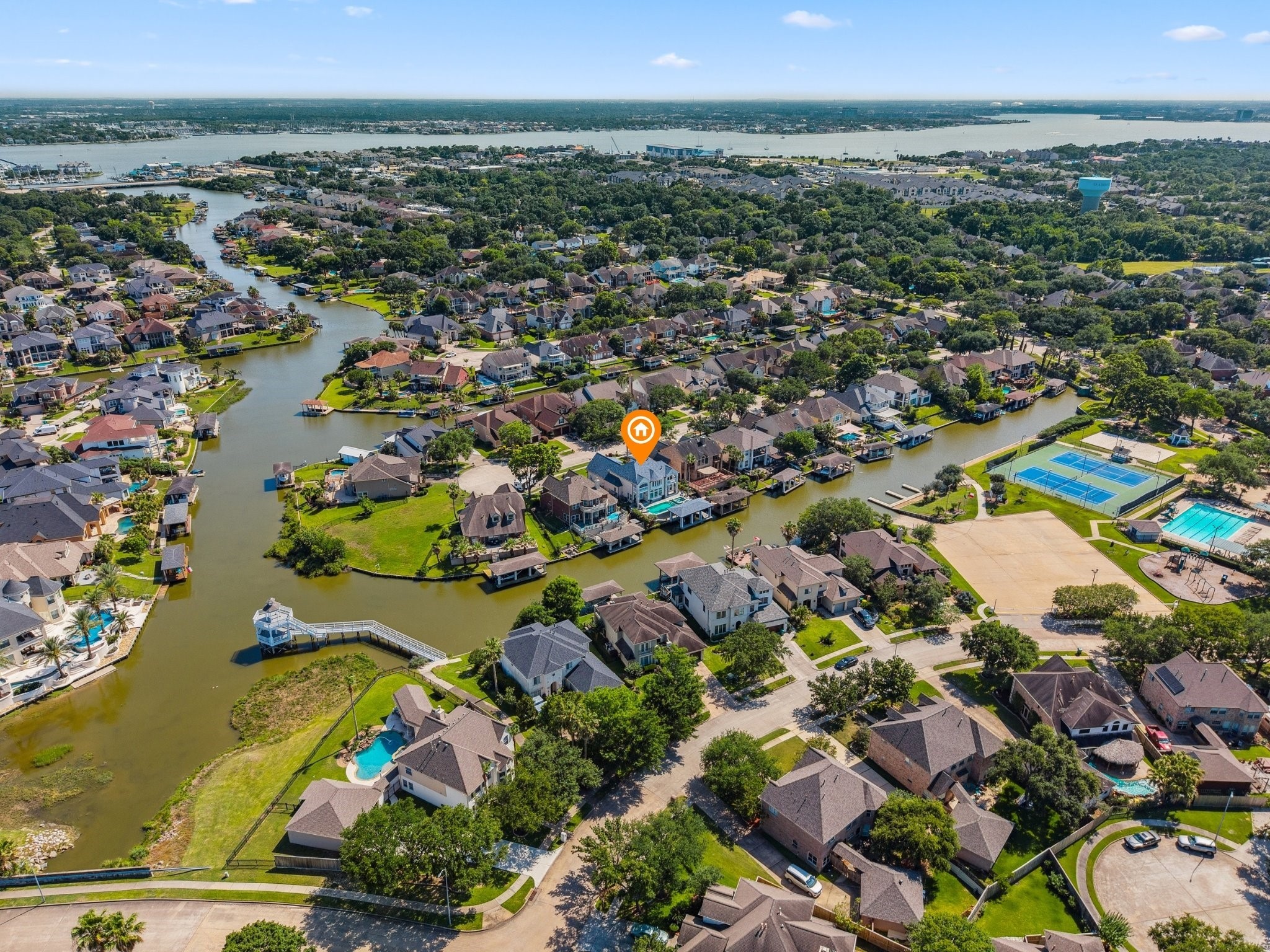 2518 Du Lac Trace , Seabrook, TX, 77586 | 20484536 | Realty Texas LLC