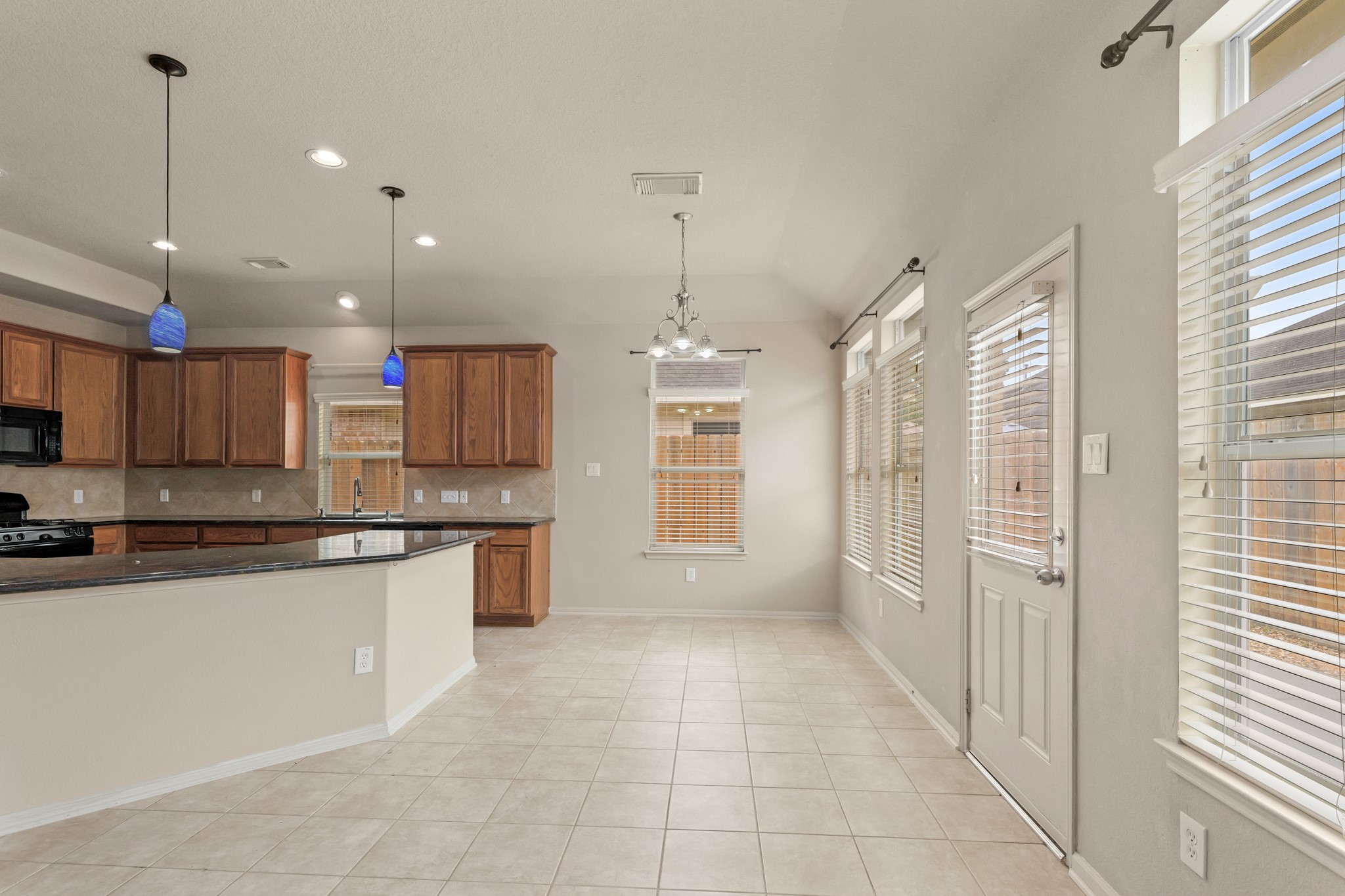 12906 Leafy Shores Drive , Houston, TX, 77044 | 95605117 | Realty Texas LLC