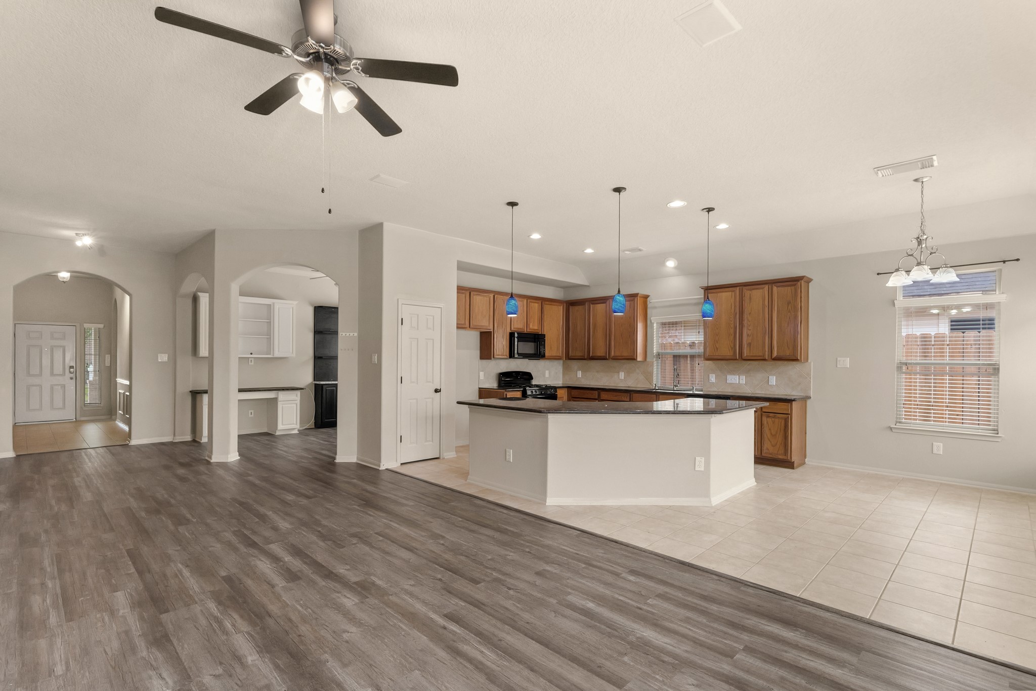12906 Leafy Shores Drive , Houston, TX, 77044 | 95605117 | Realty Texas LLC