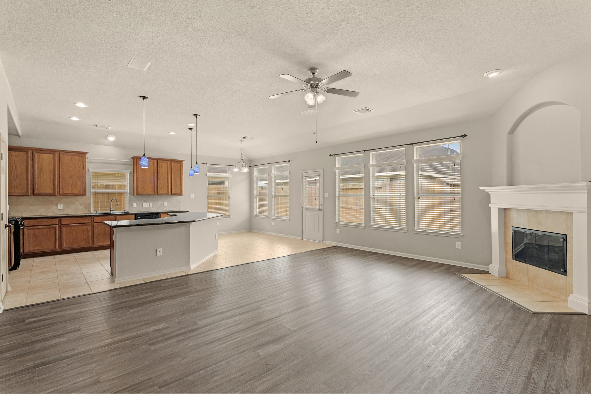 12906 Leafy Shores Drive , Houston, TX, 77044 | 95605117 | Realty Texas LLC