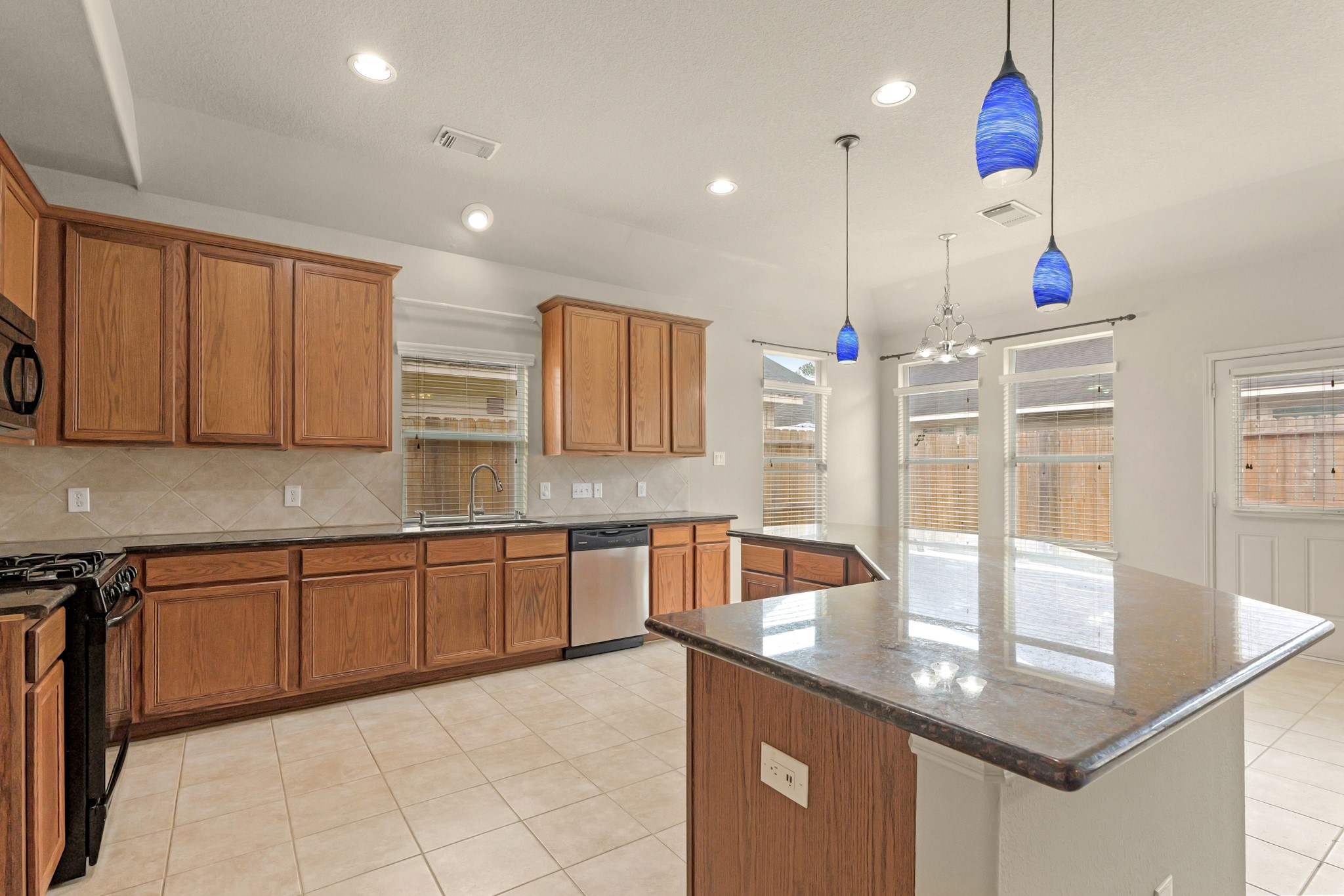 12906 Leafy Shores Drive , Houston, TX, 77044 | 95605117 | Realty Texas LLC