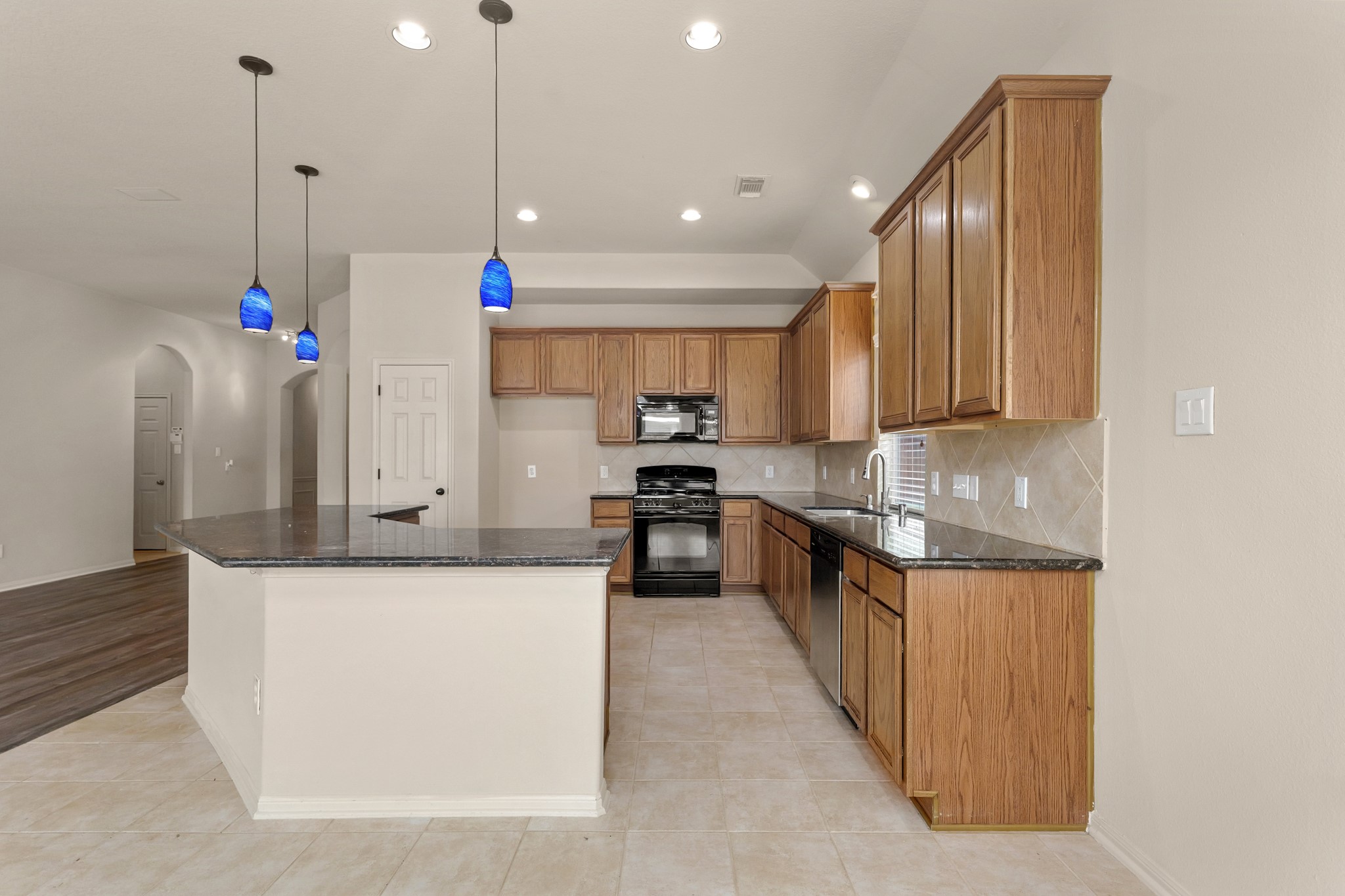 12906 Leafy Shores Drive , Houston, TX, 77044 | 95605117 | Realty Texas LLC